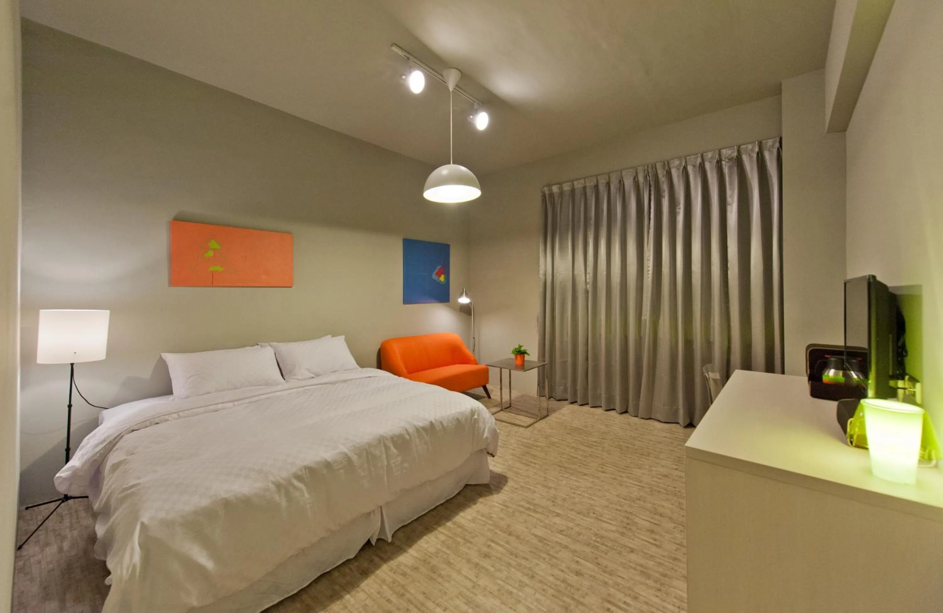Bed in Leo 111/Arena Ruifeng