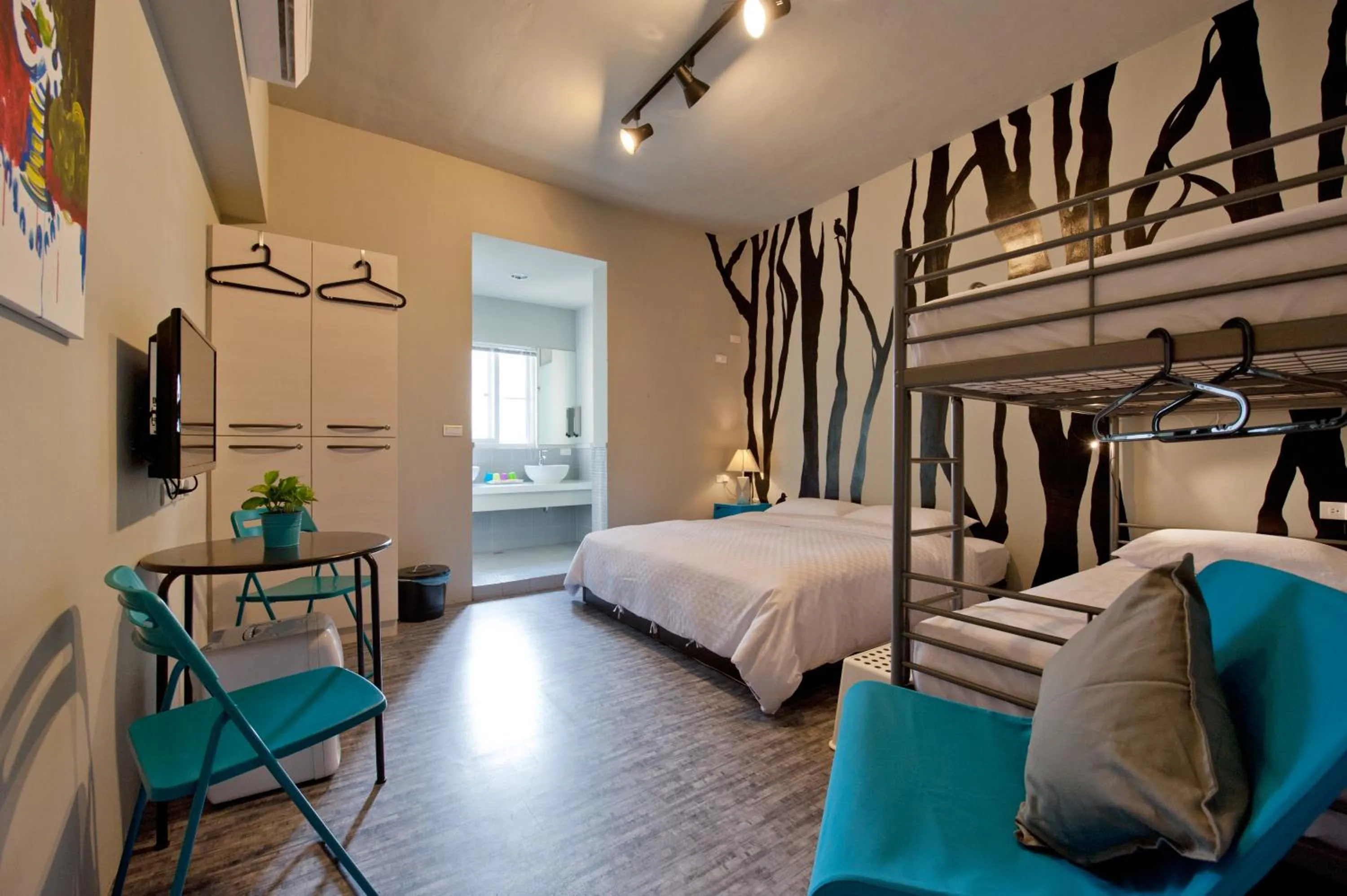 Bed in Leo 111/Arena Ruifeng