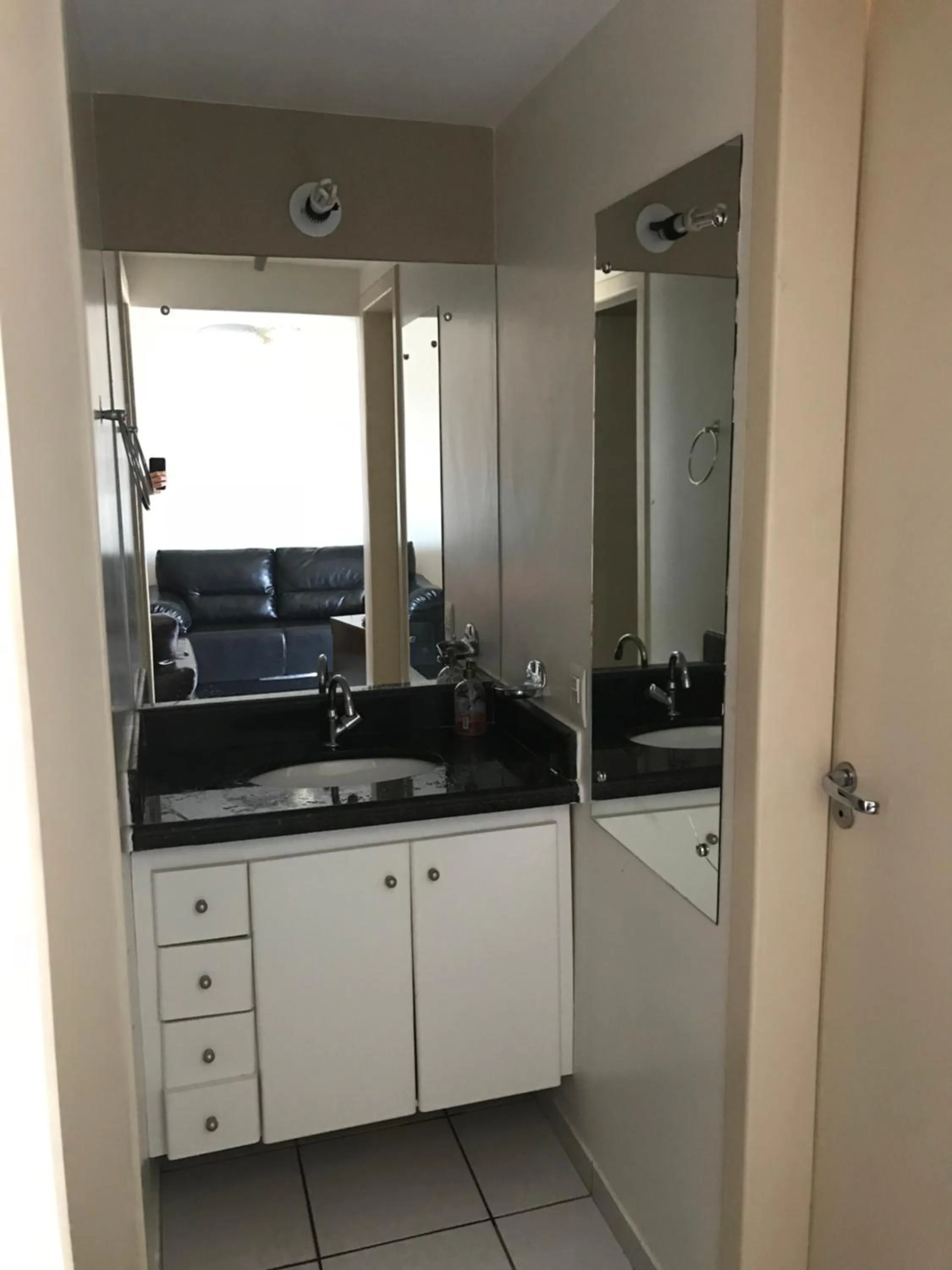 Bathroom in Paradise Flat Residence