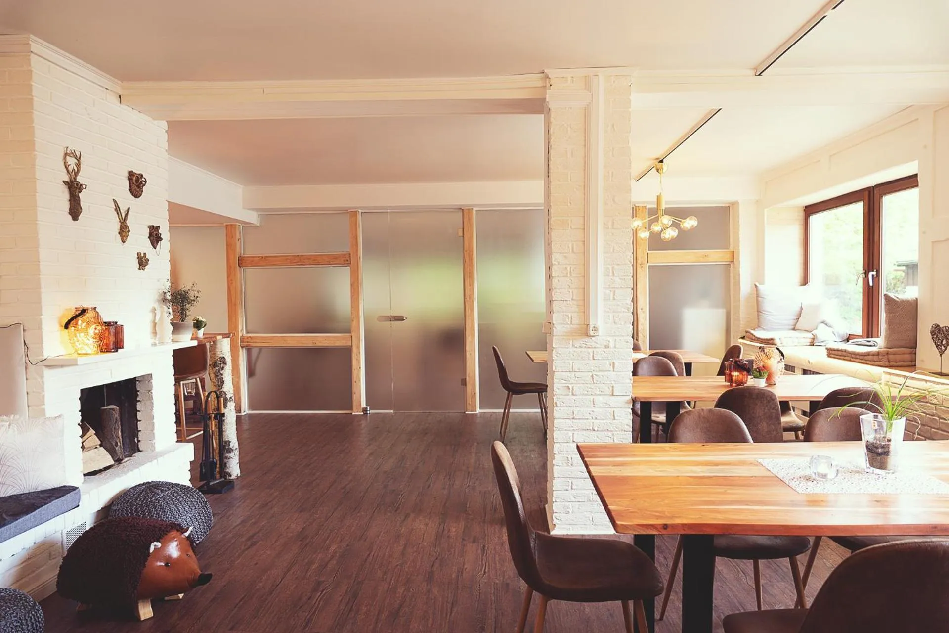 Communal lounge/ TV room in Hotel Mein Bergblick