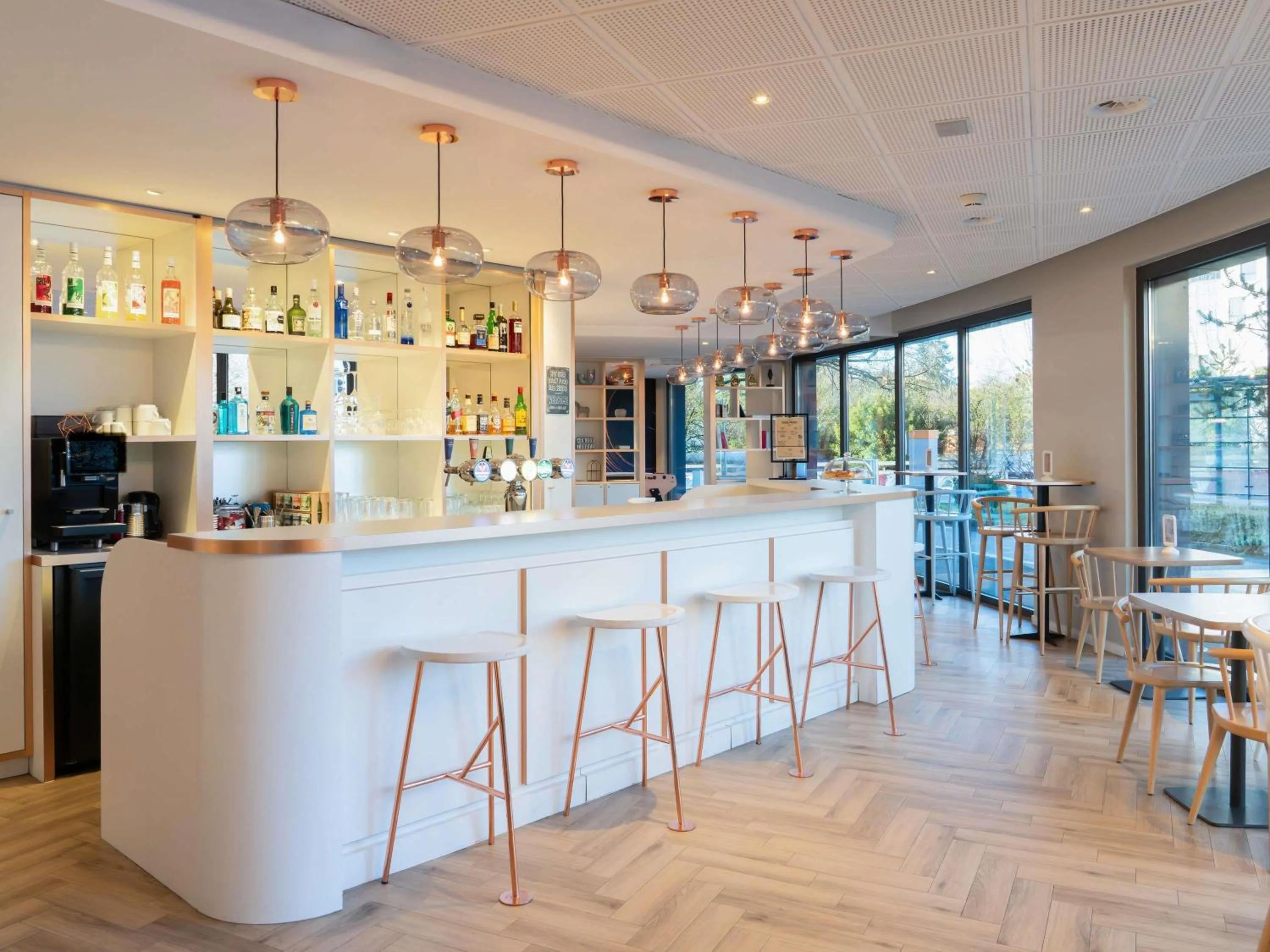 Lounge or bar in ibis budget Genève Petit-Lancy