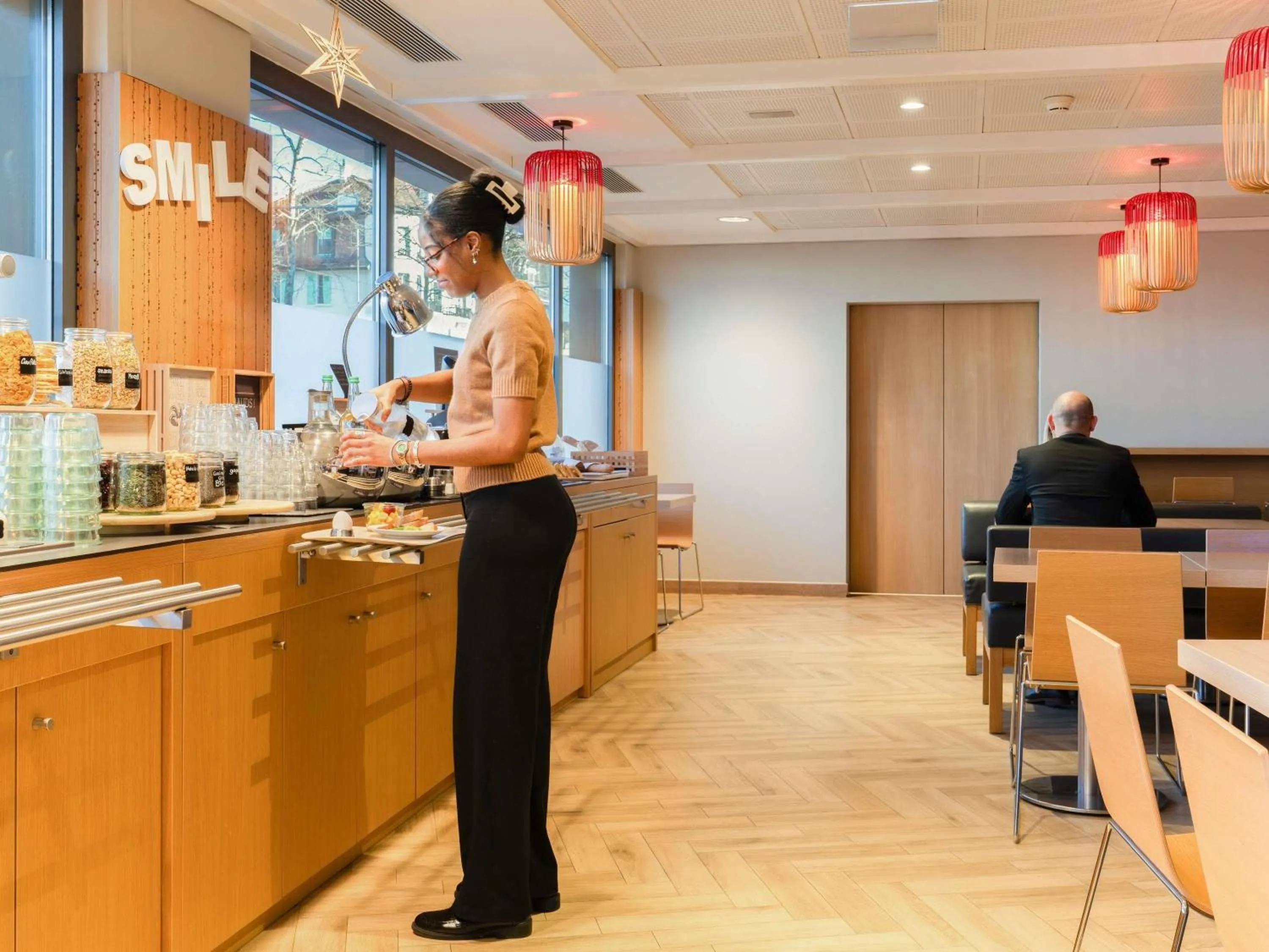 Breakfast in ibis budget Genève Petit-Lancy