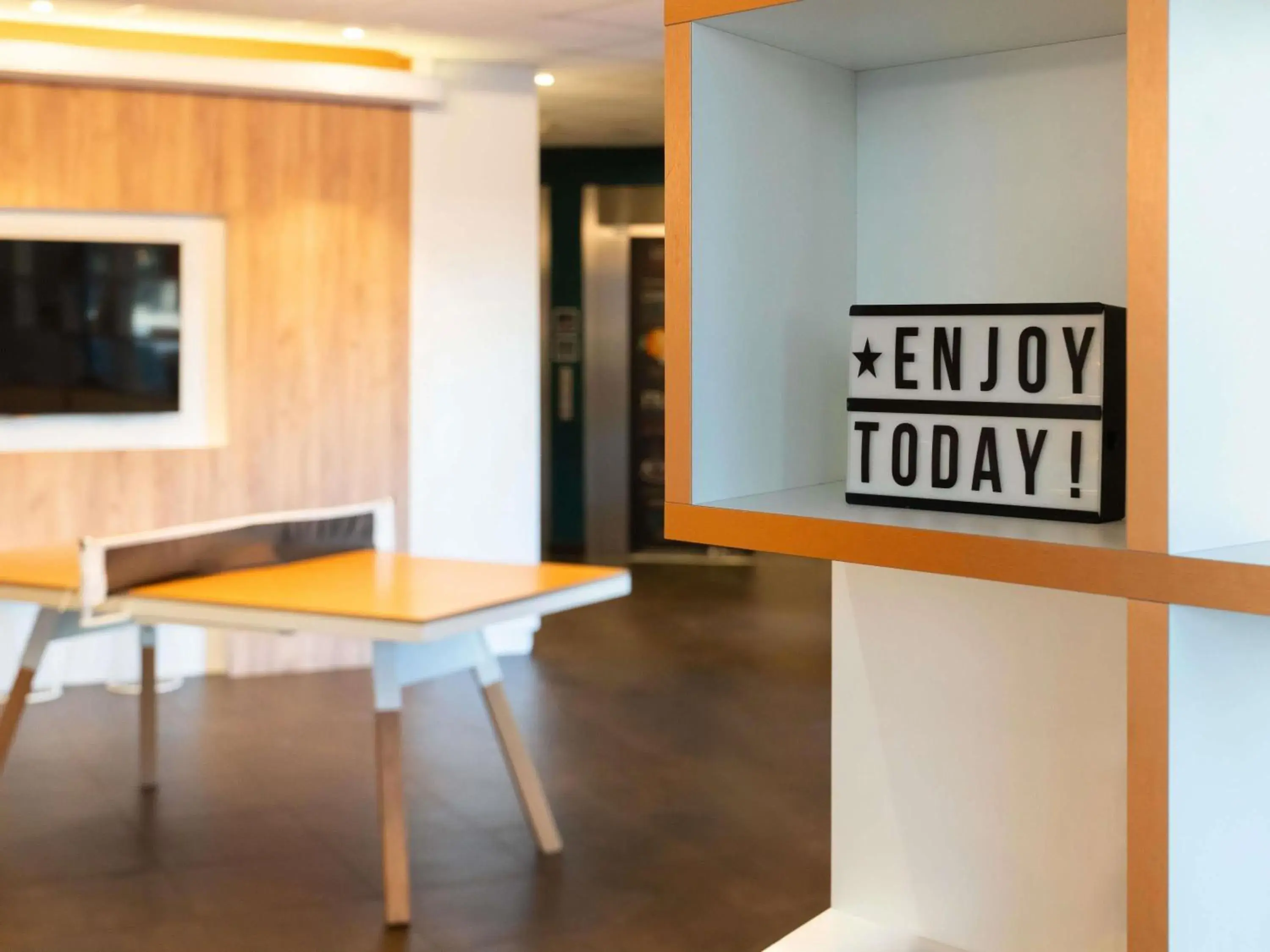 Lounge or bar in ibis budget Genève Petit-Lancy Lounge or bar in ibis budget Genève Petit-Lancy