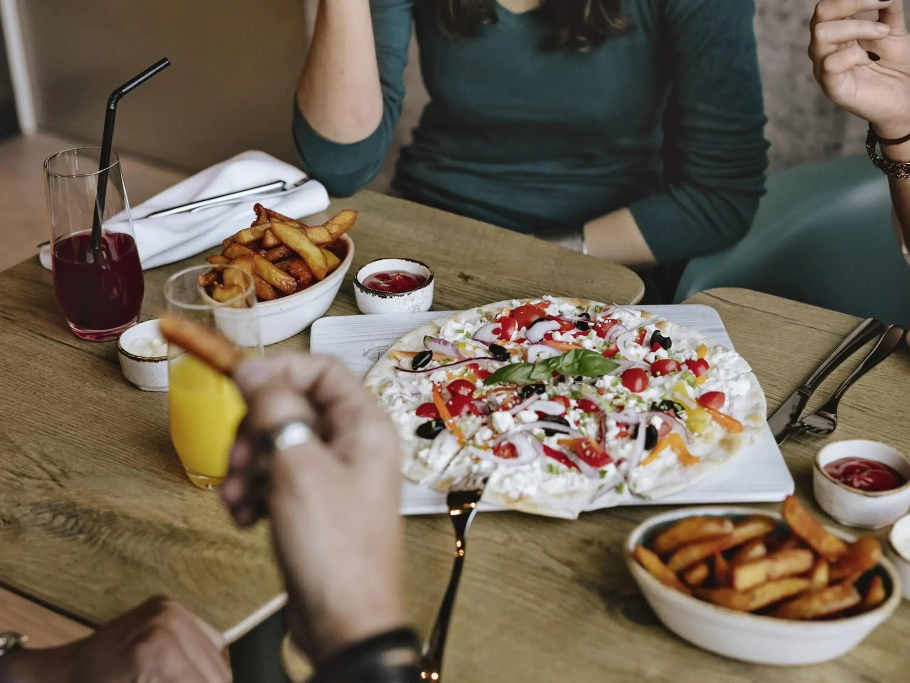 Lounge or bar in ibis budget Genève Petit-Lancy Lounge or bar in ibis budget Genève Petit-Lancy