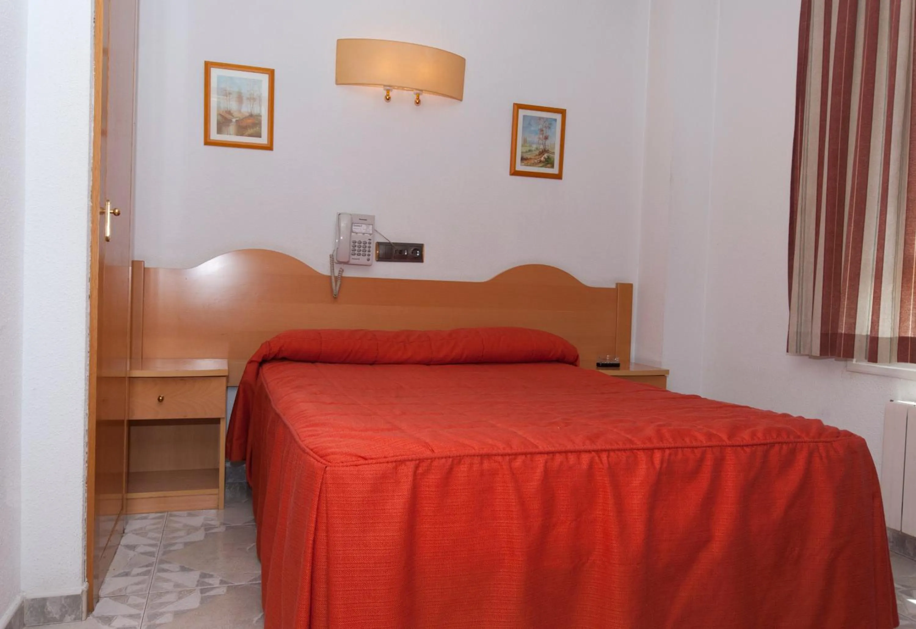 Photo of the whole room in Hostal Goyma II