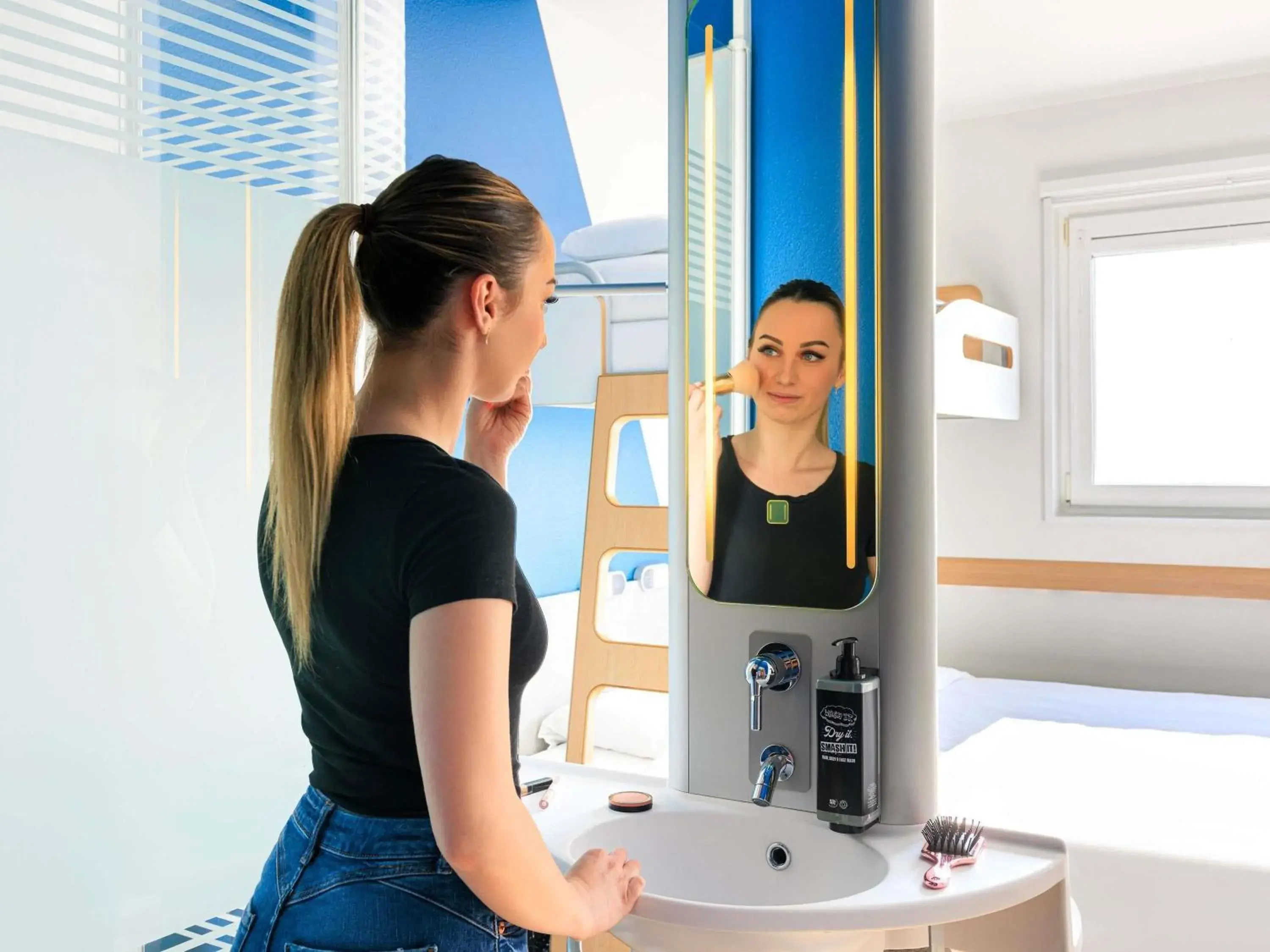 Bedroom in Ibis budget Lausanne-Bussigny Bedroom in Ibis budget Lausanne-Bussigny