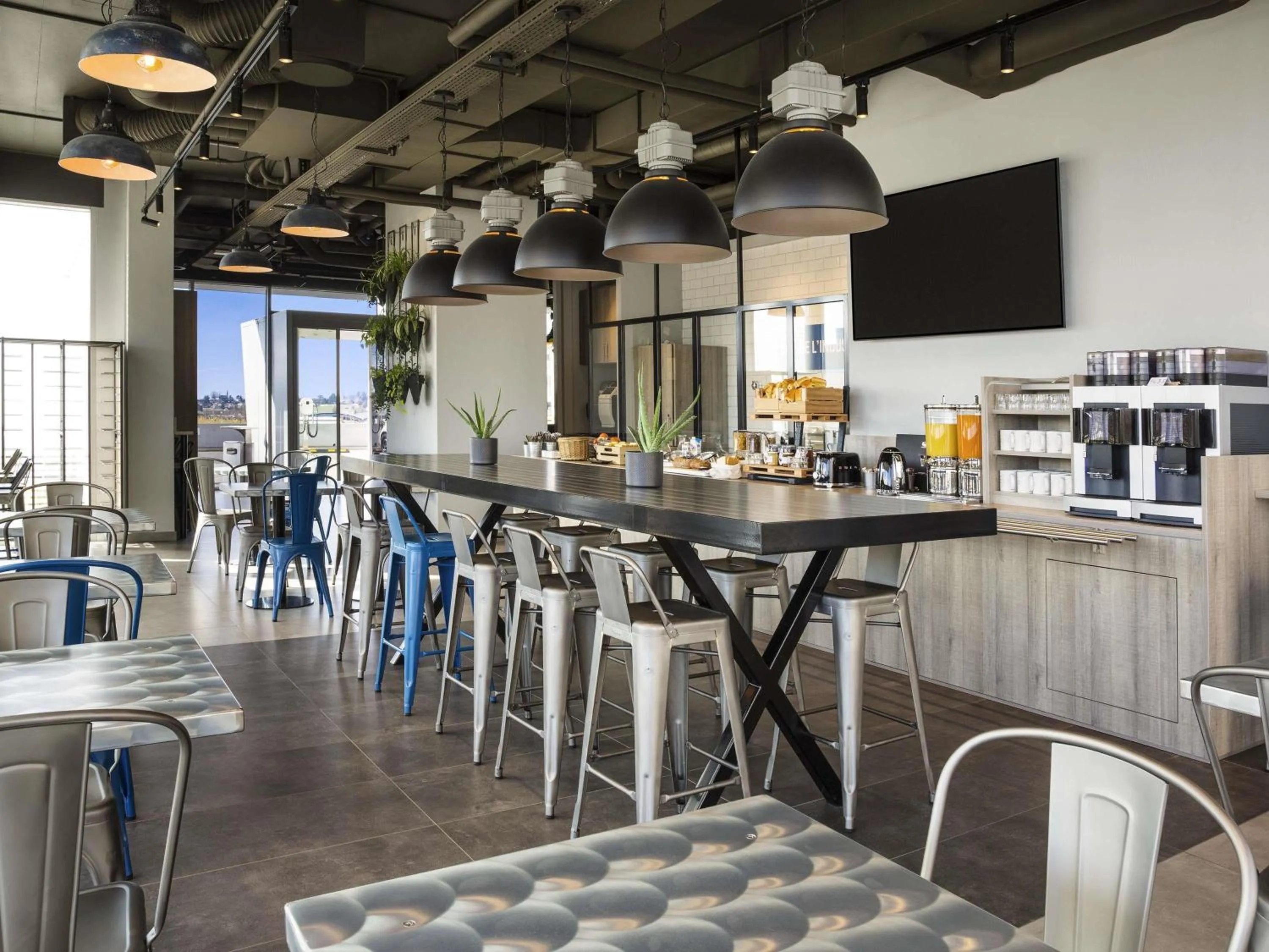 Breakfast in Ibis budget Lausanne-Bussigny