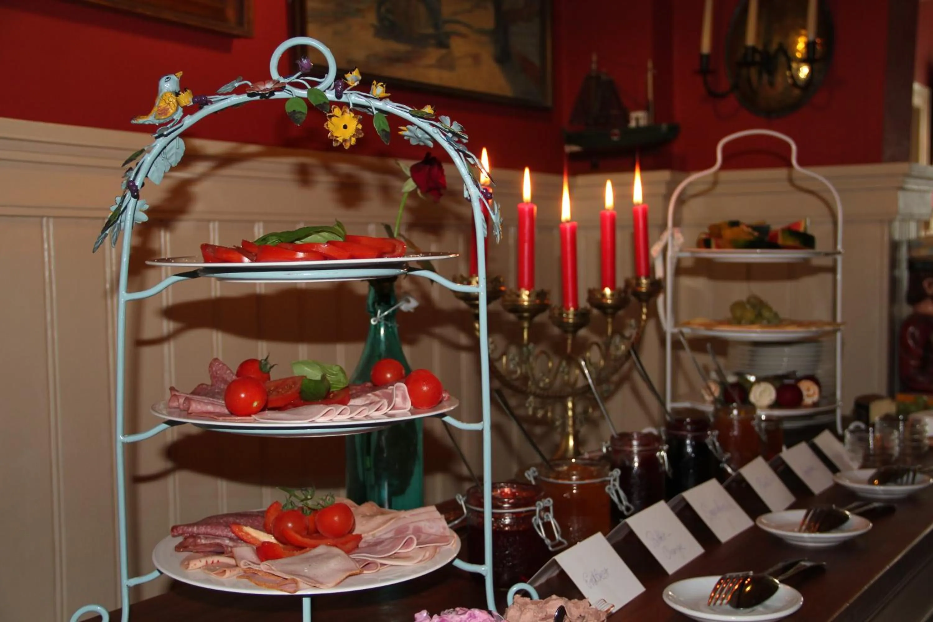 Restaurant/places to eat in Hotel Lili Marleen