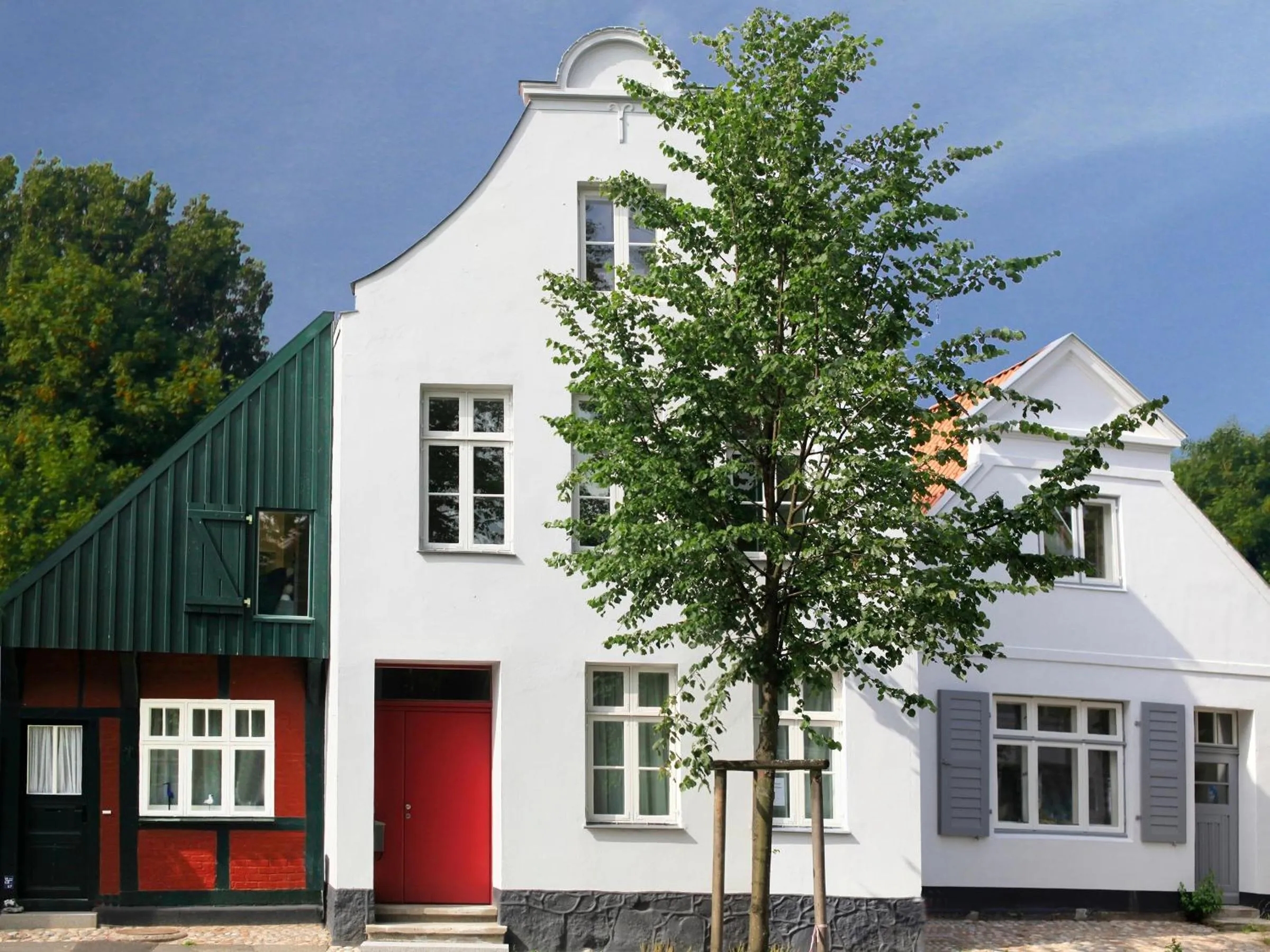 Facade/entrance in Hotel Lili Marleen