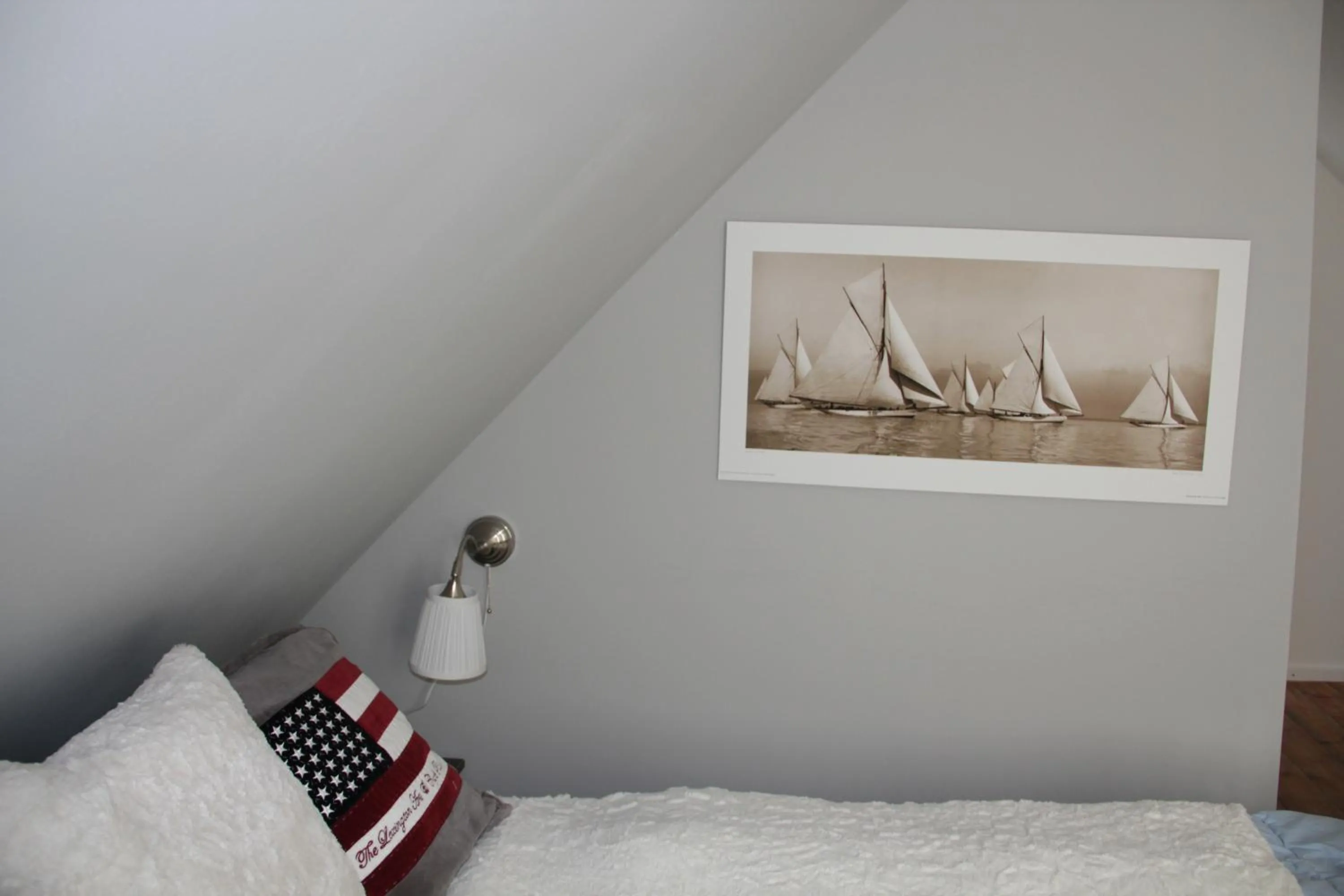 Decorative detail, Bed in Hotel Lili Marleen