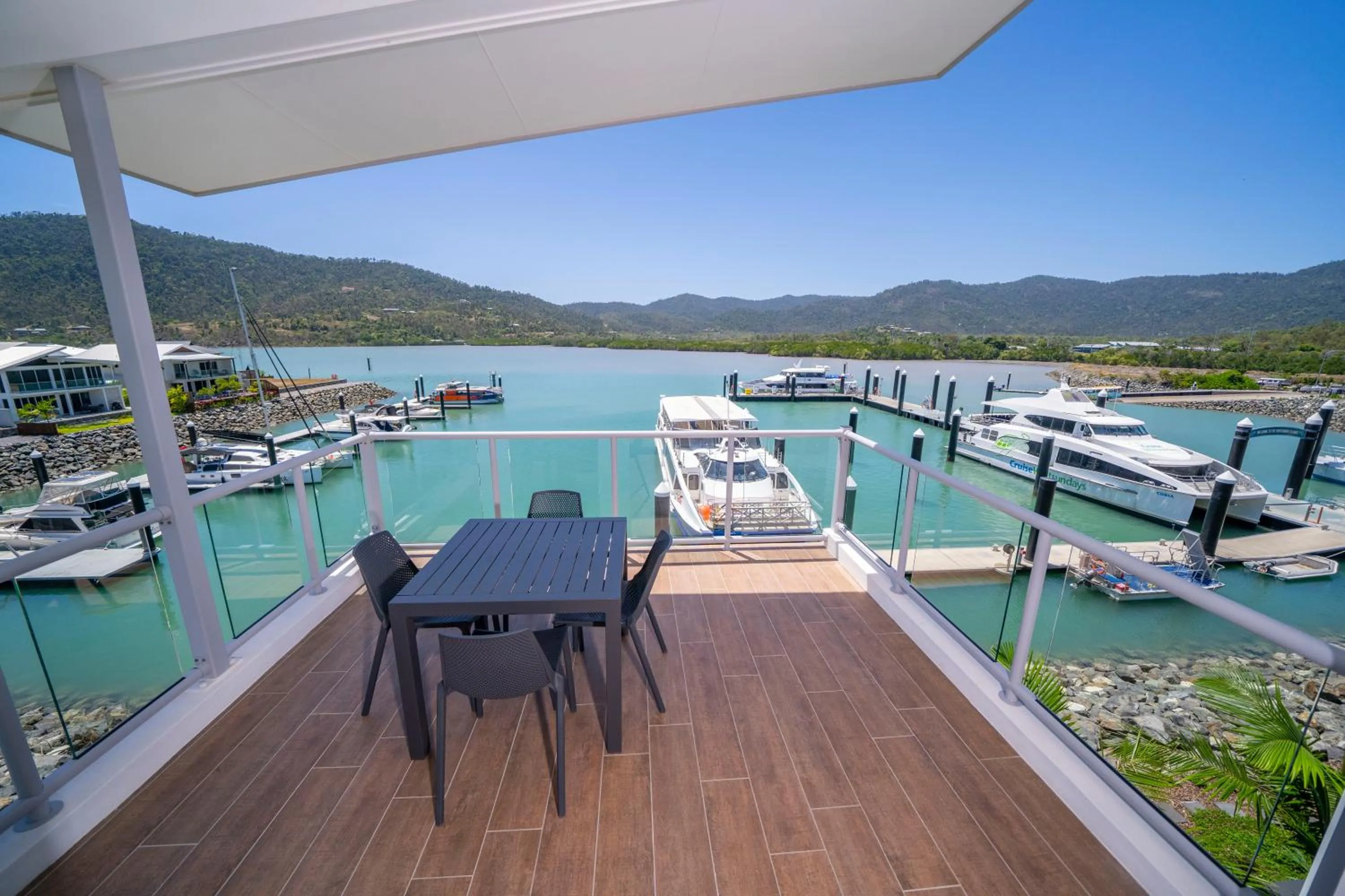 Mountain view in Harbour Cove