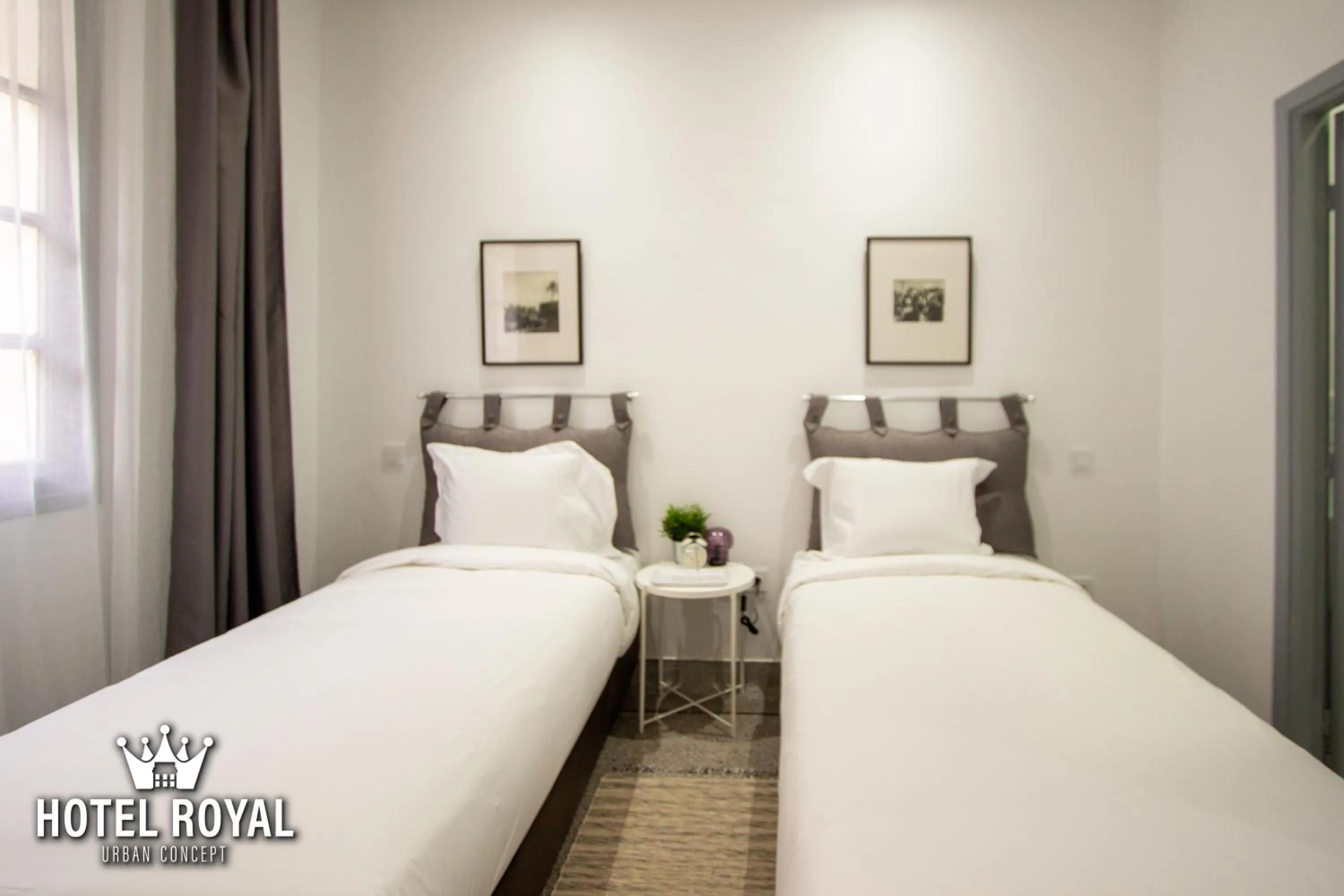 Bed in Hôtel Royal Urban Concept