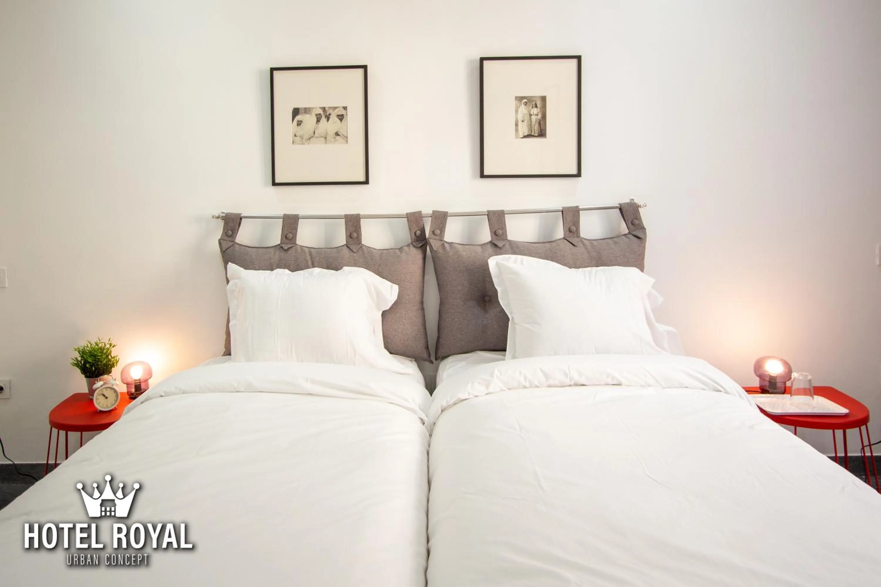 Bed in Hôtel Royal Urban Concept