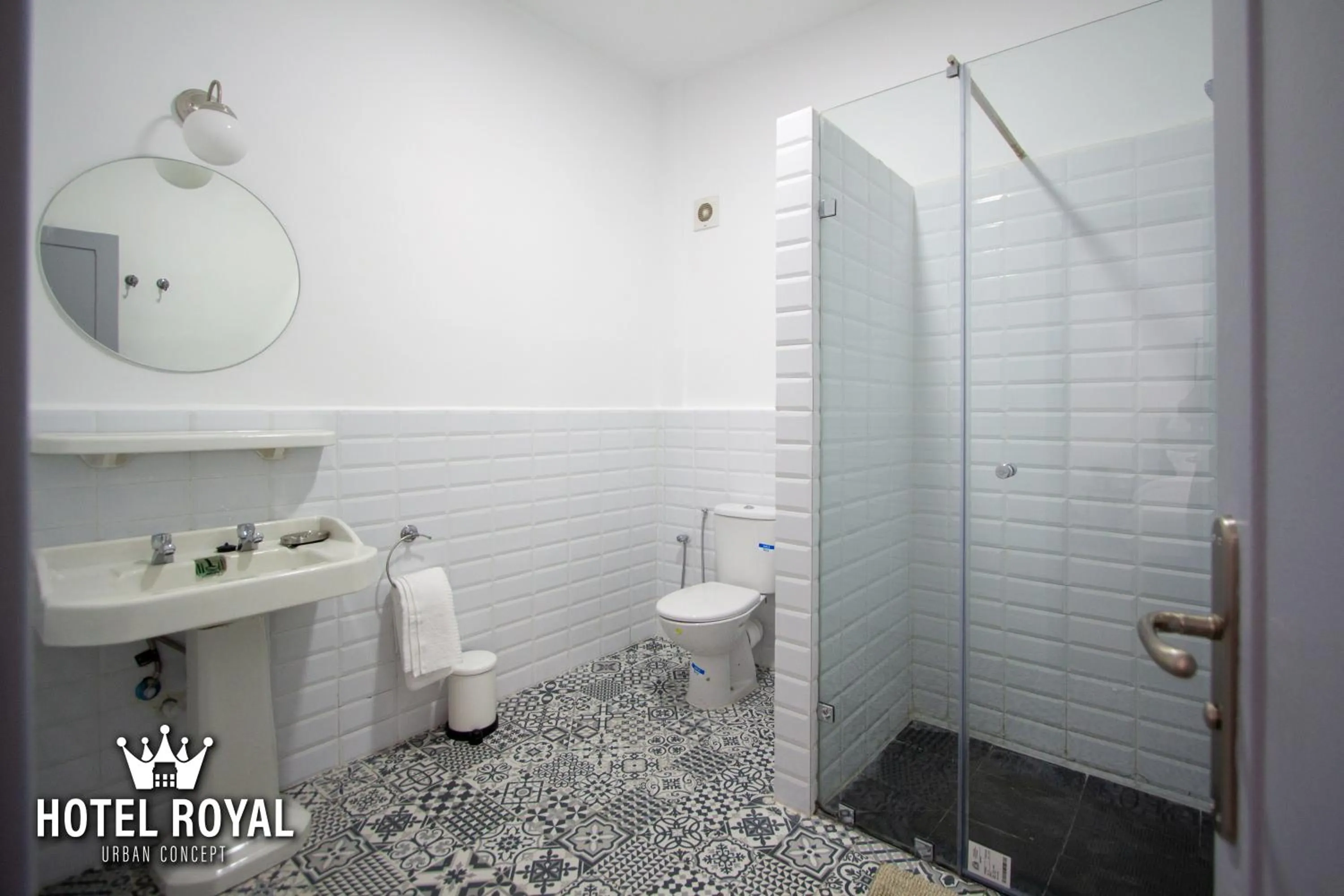 Bathroom in Hôtel Royal Urban Concept