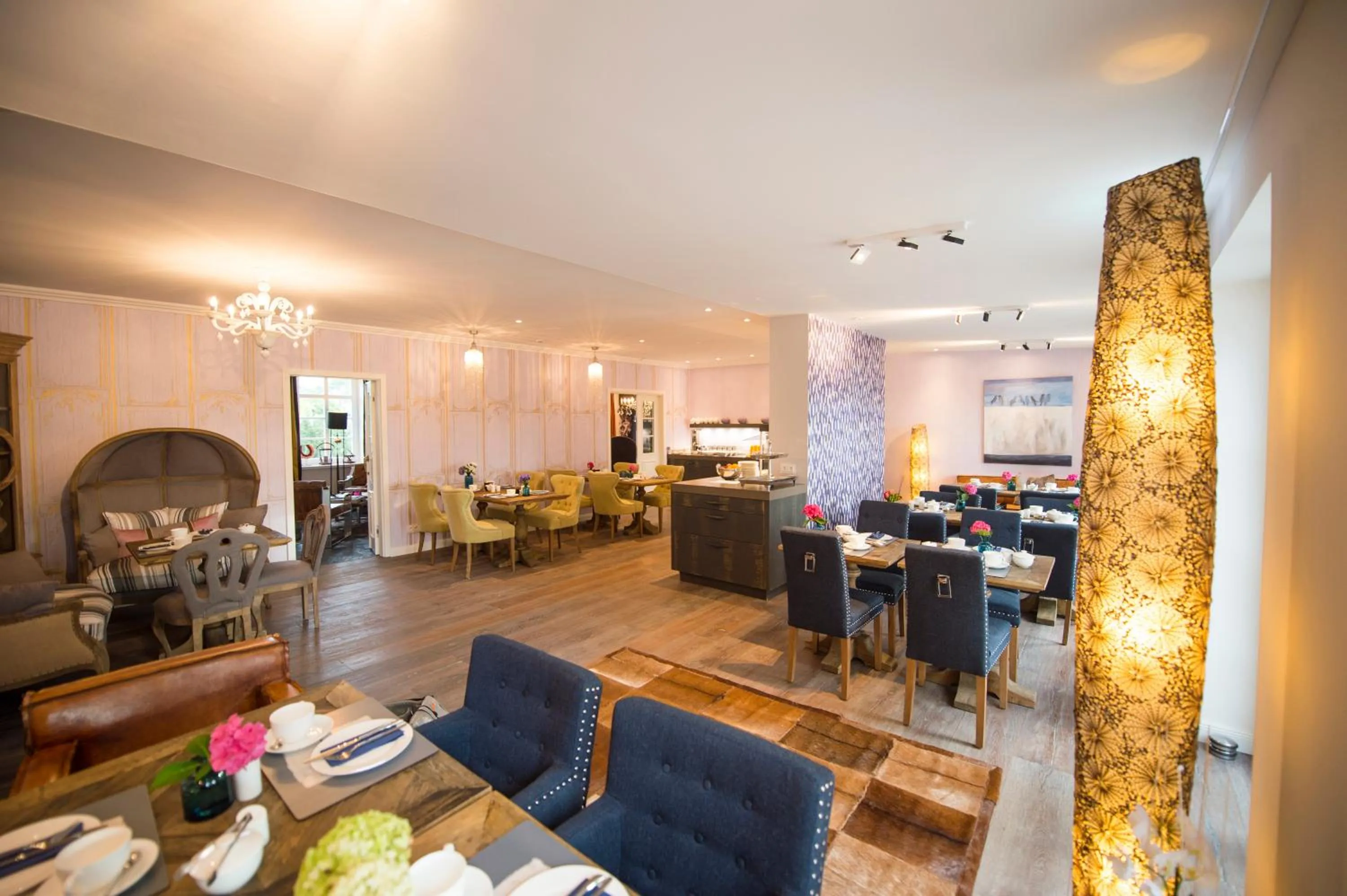 Restaurant/places to eat in Hotel Hof Galerie