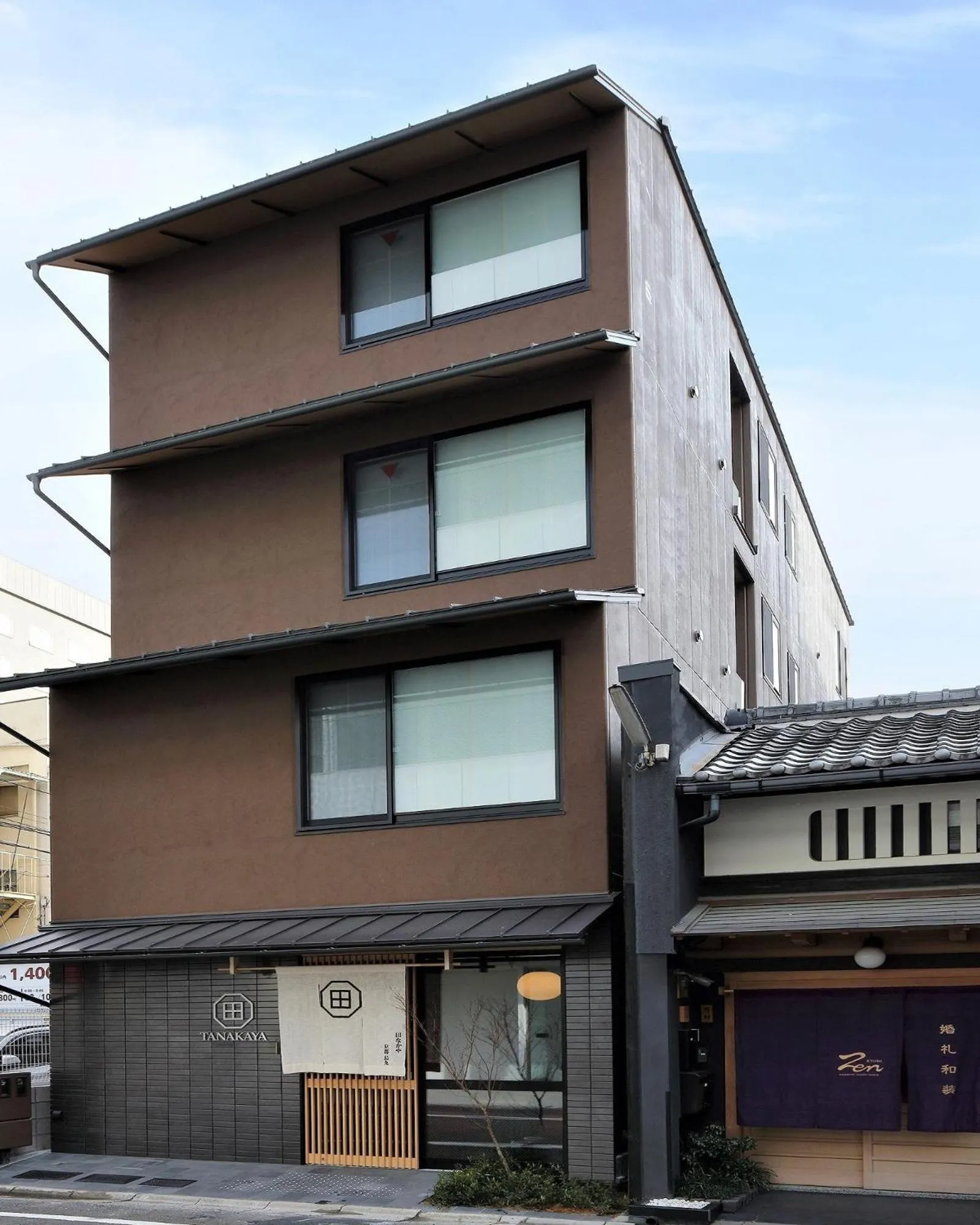 Property building in Tanakaya Kyoto Karasuma