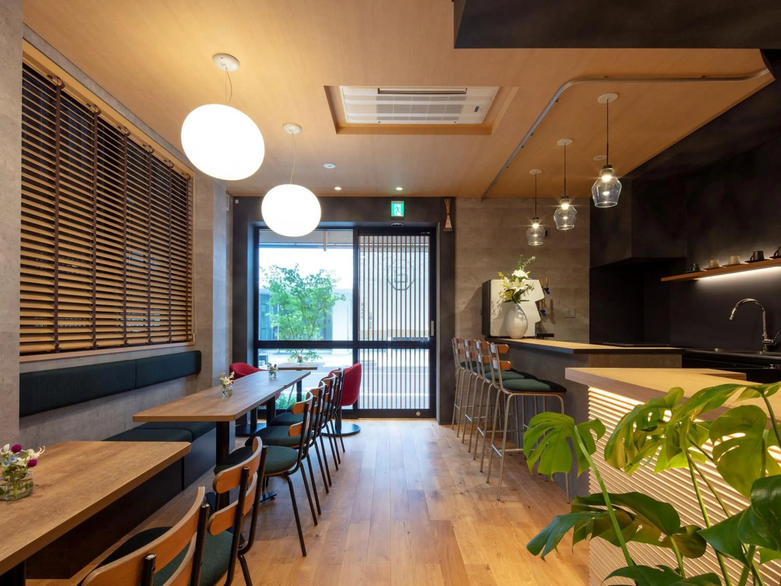 Lounge or bar in Tanakaya Kyoto Karasuma