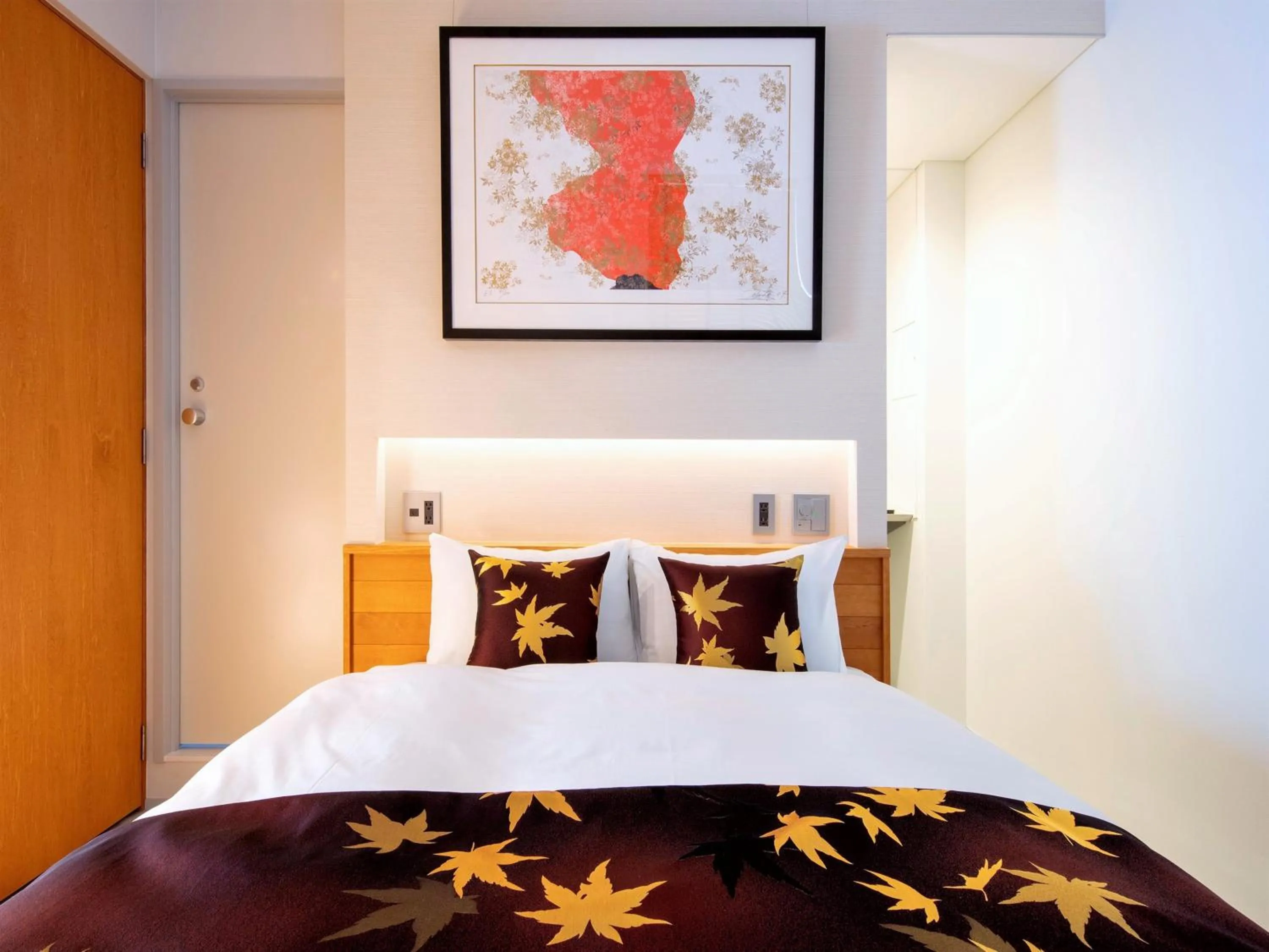 Bed in Tanakaya Kyoto Karasuma