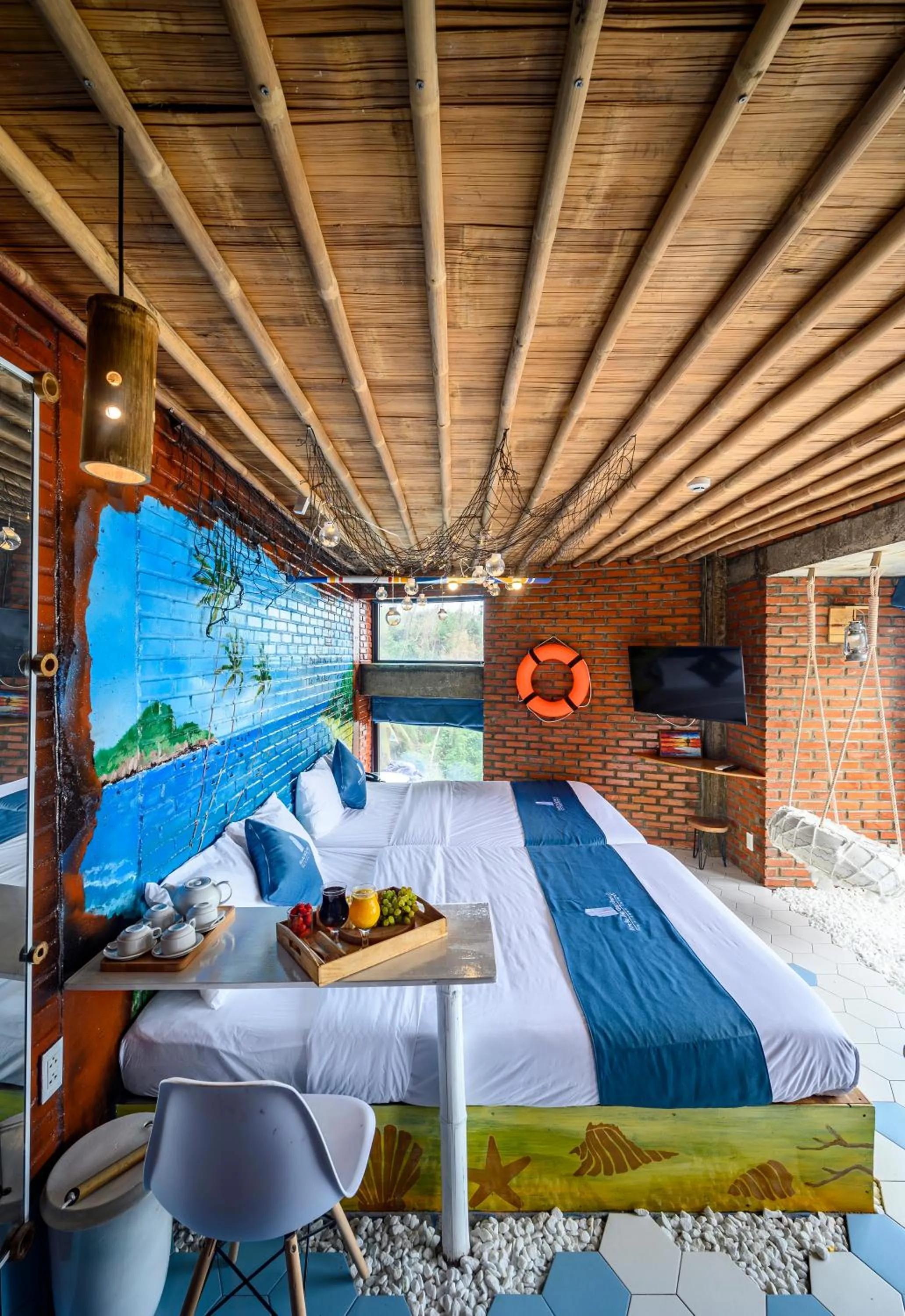 Bathroom, Bed in Mira Bãi Xếp Quy Nhơn - The Hidden Jewel