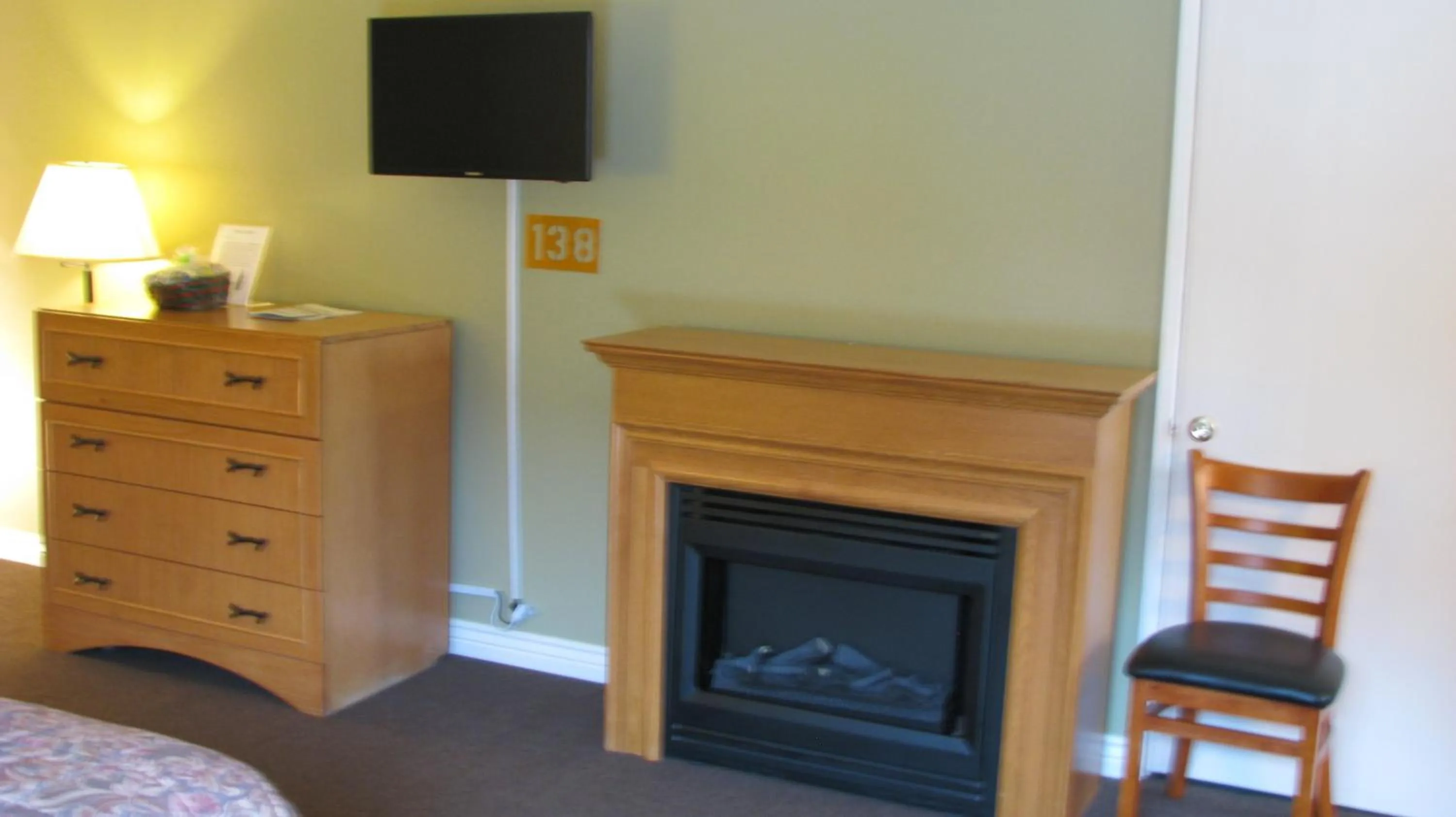 TV and multimedia in Big Pines Mountain House