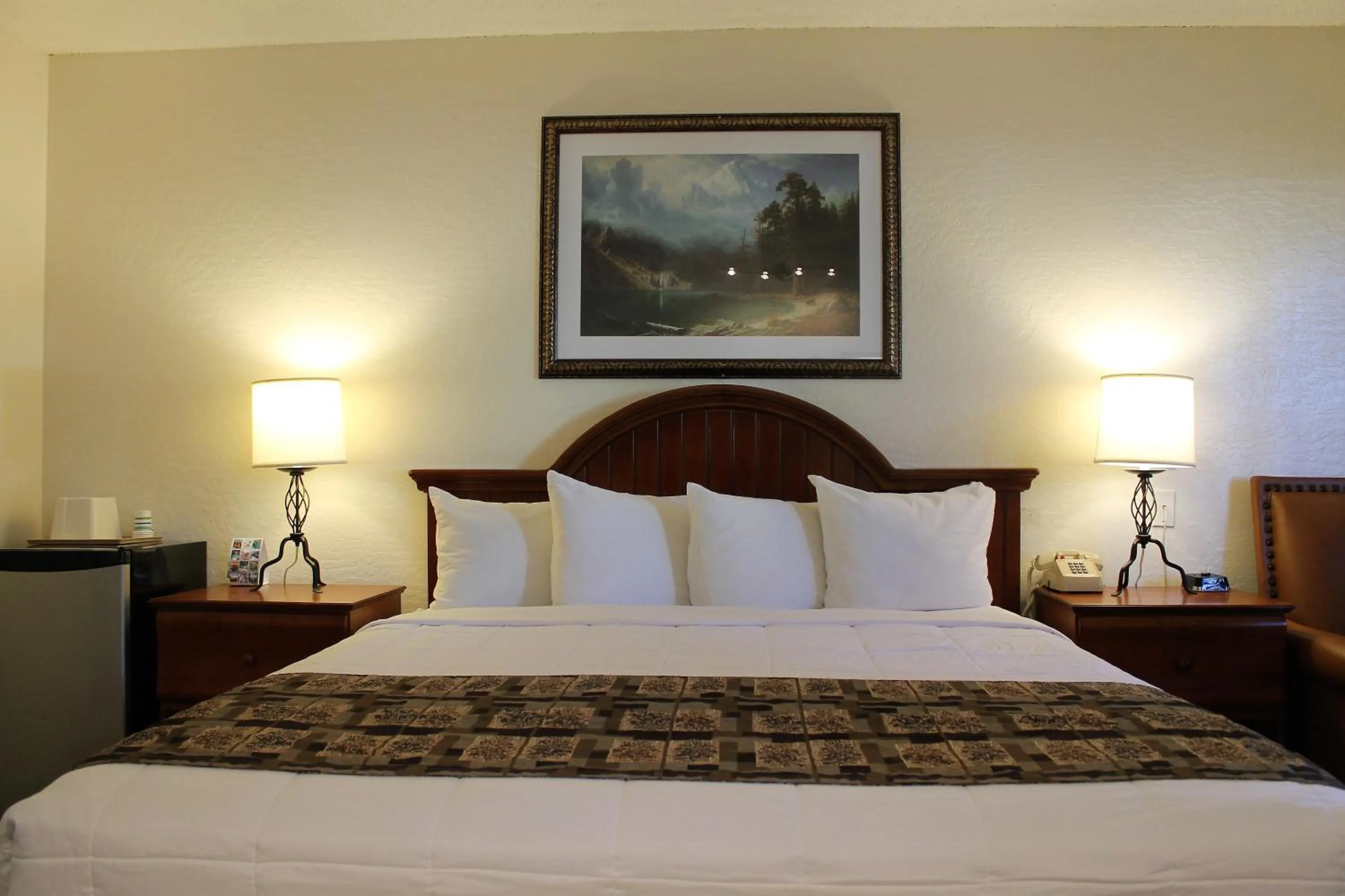 Bed in Big Pines Mountain House