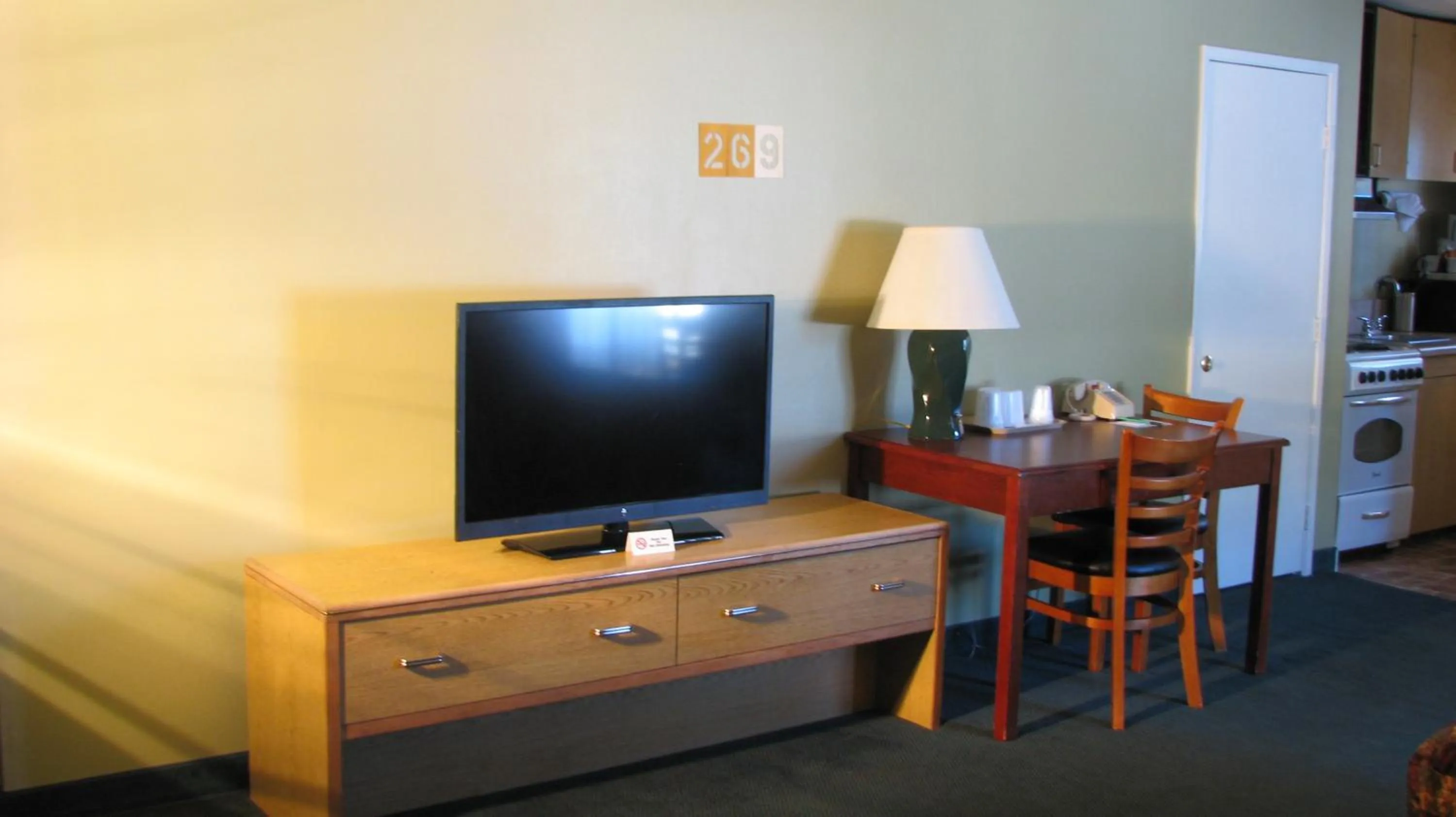 TV and multimedia in Big Pines Mountain House