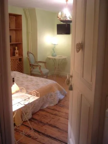 Villa le Lac - Cottage au bord du Lac d' Annecy - chambres -