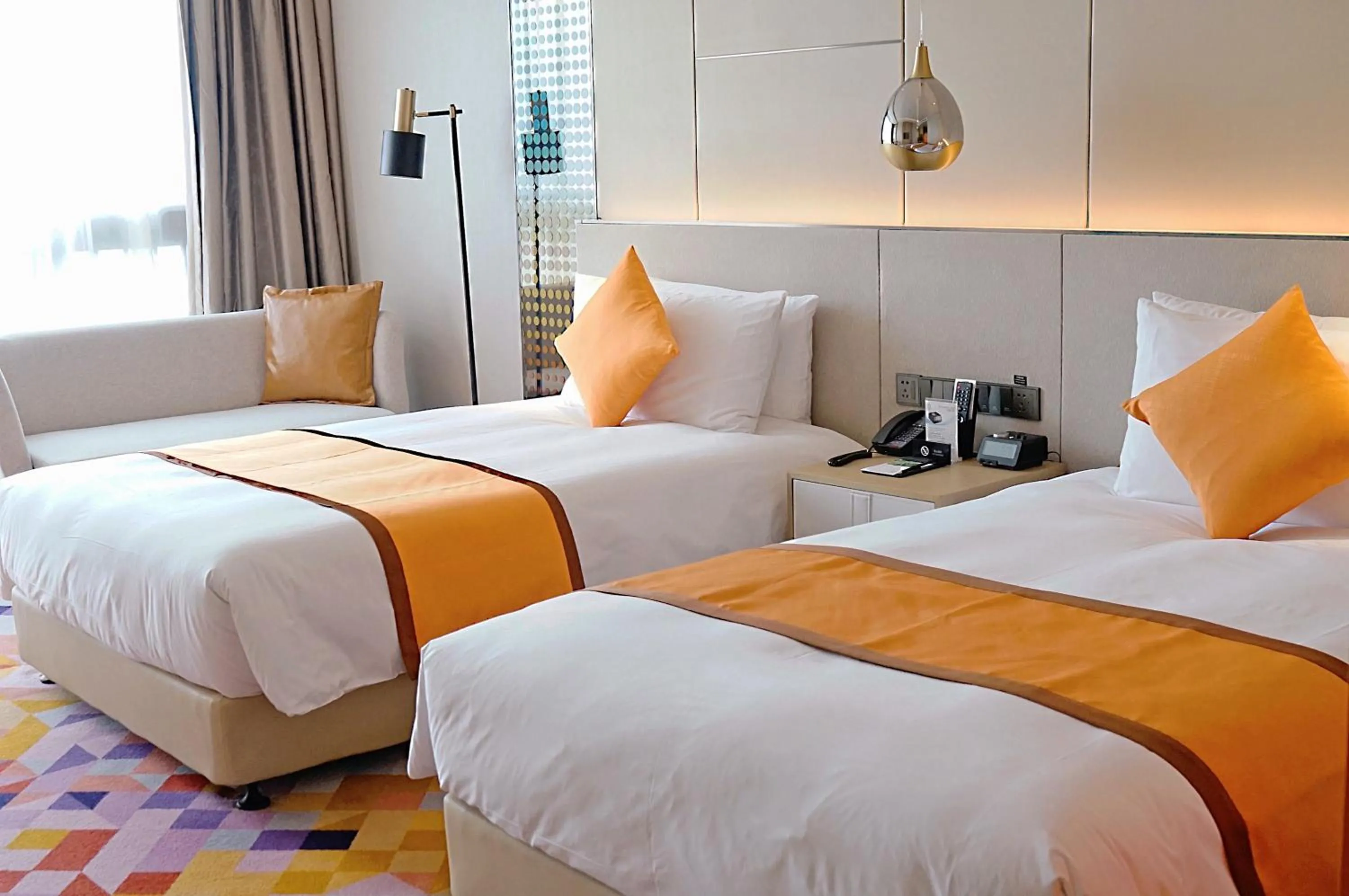 Bed in The QUBE Hotel Ningbo North