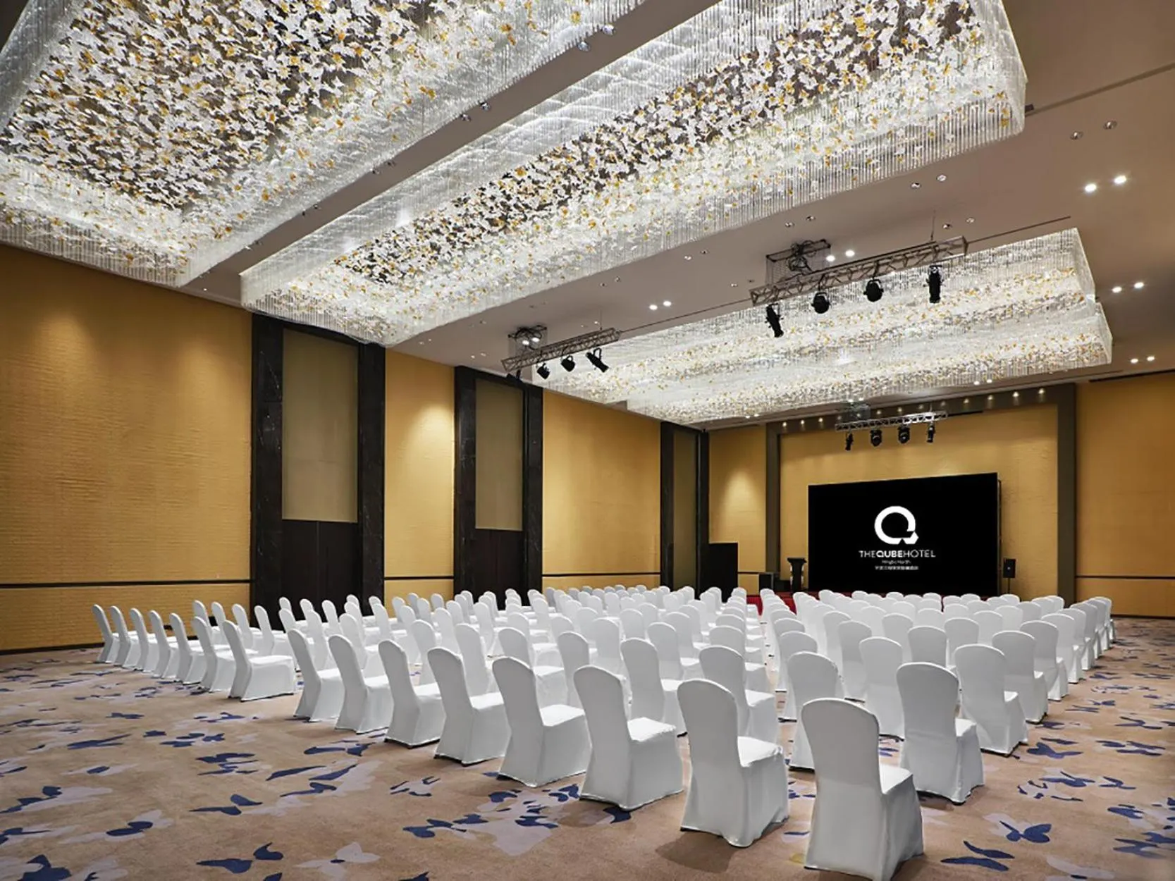Meeting/conference room in The QUBE Hotel Ningbo North