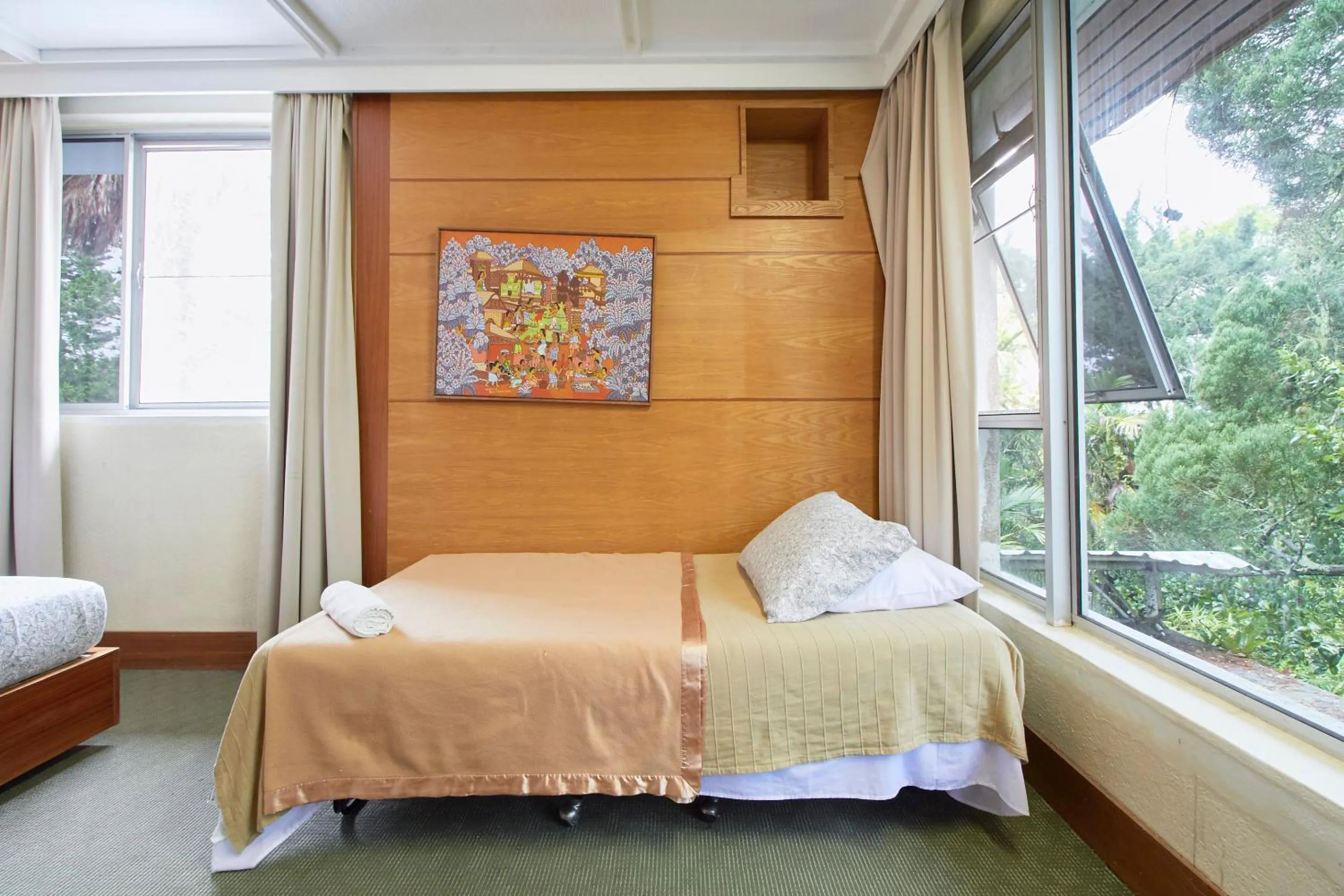 Photo of the whole room, Bed in Bellevue The Penang Hill Hotel, Bukit Bendera