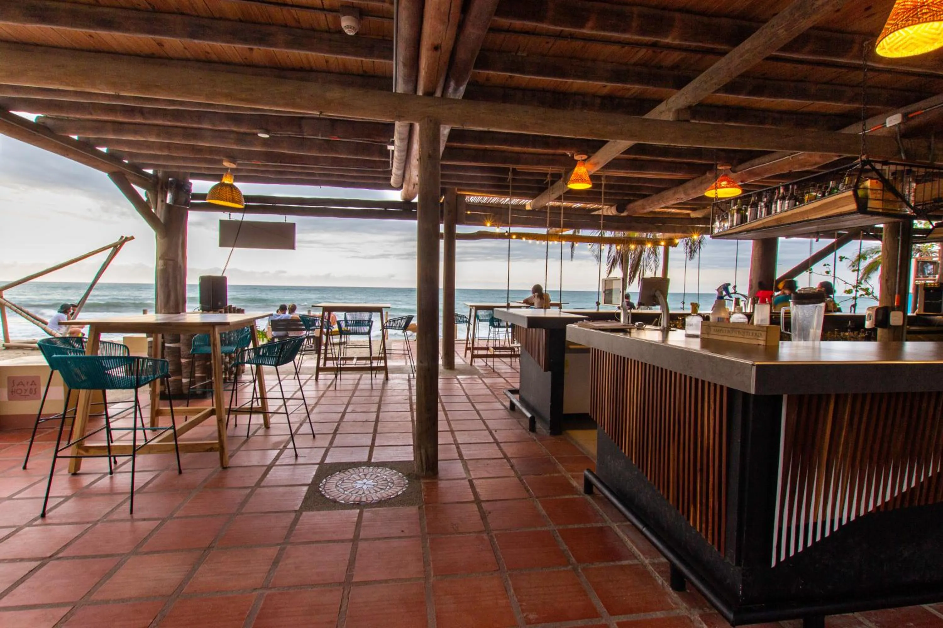 Restaurant/places to eat in Socialtel Palomino