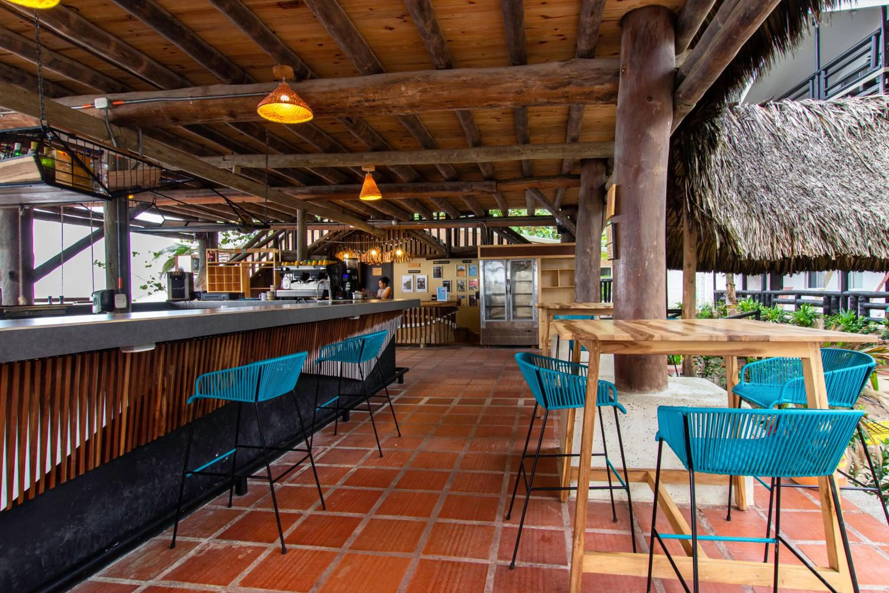 Restaurant/places to eat in Socialtel Palomino