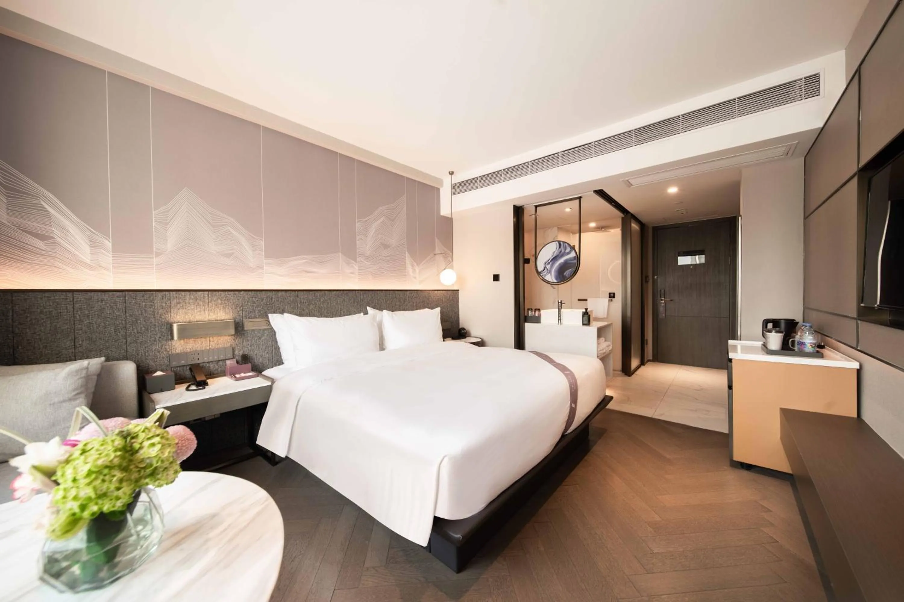 Bedroom, Bed in Imperial Traders Elong Hotel