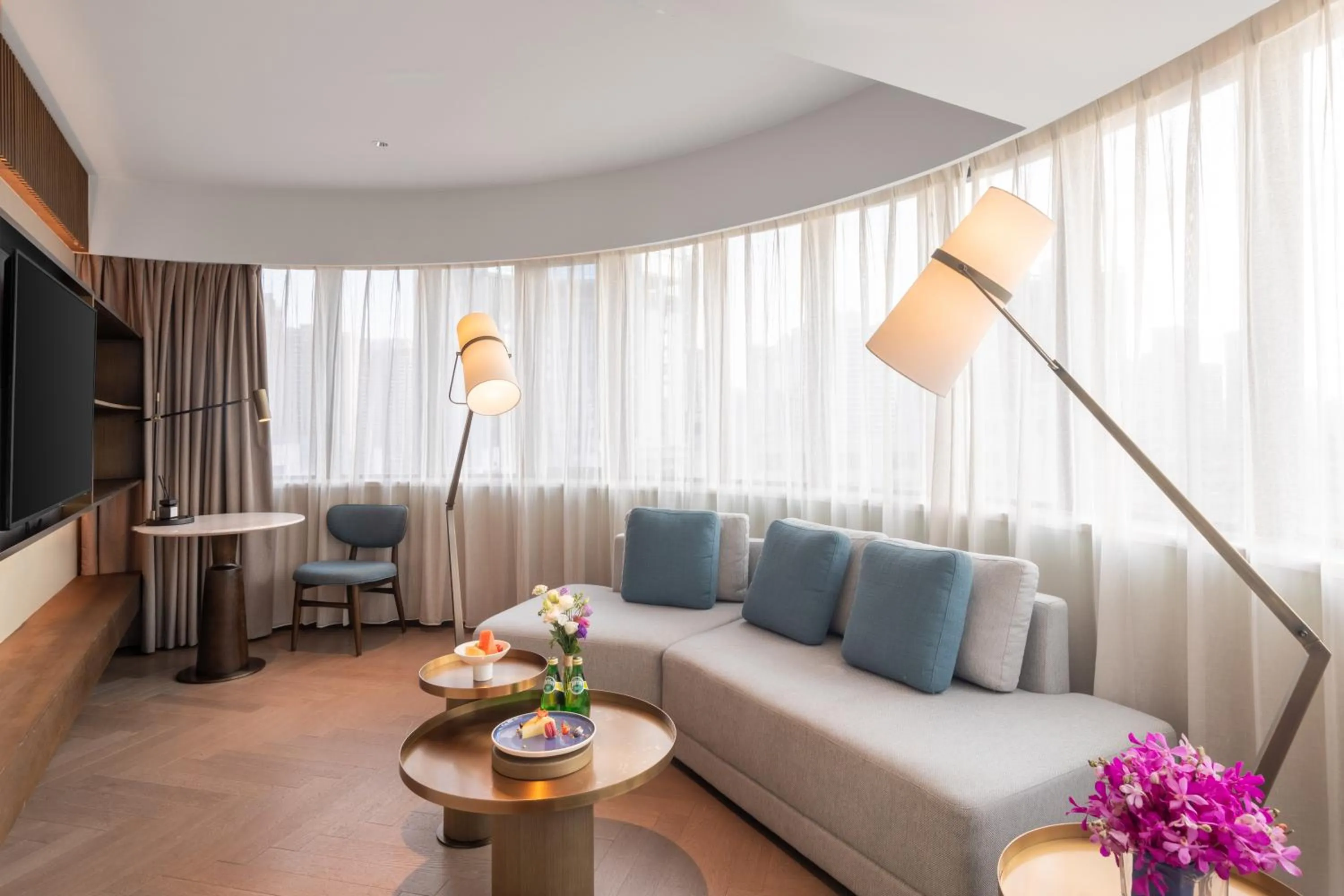 TV and multimedia, Seating Area in Amber East Hotel