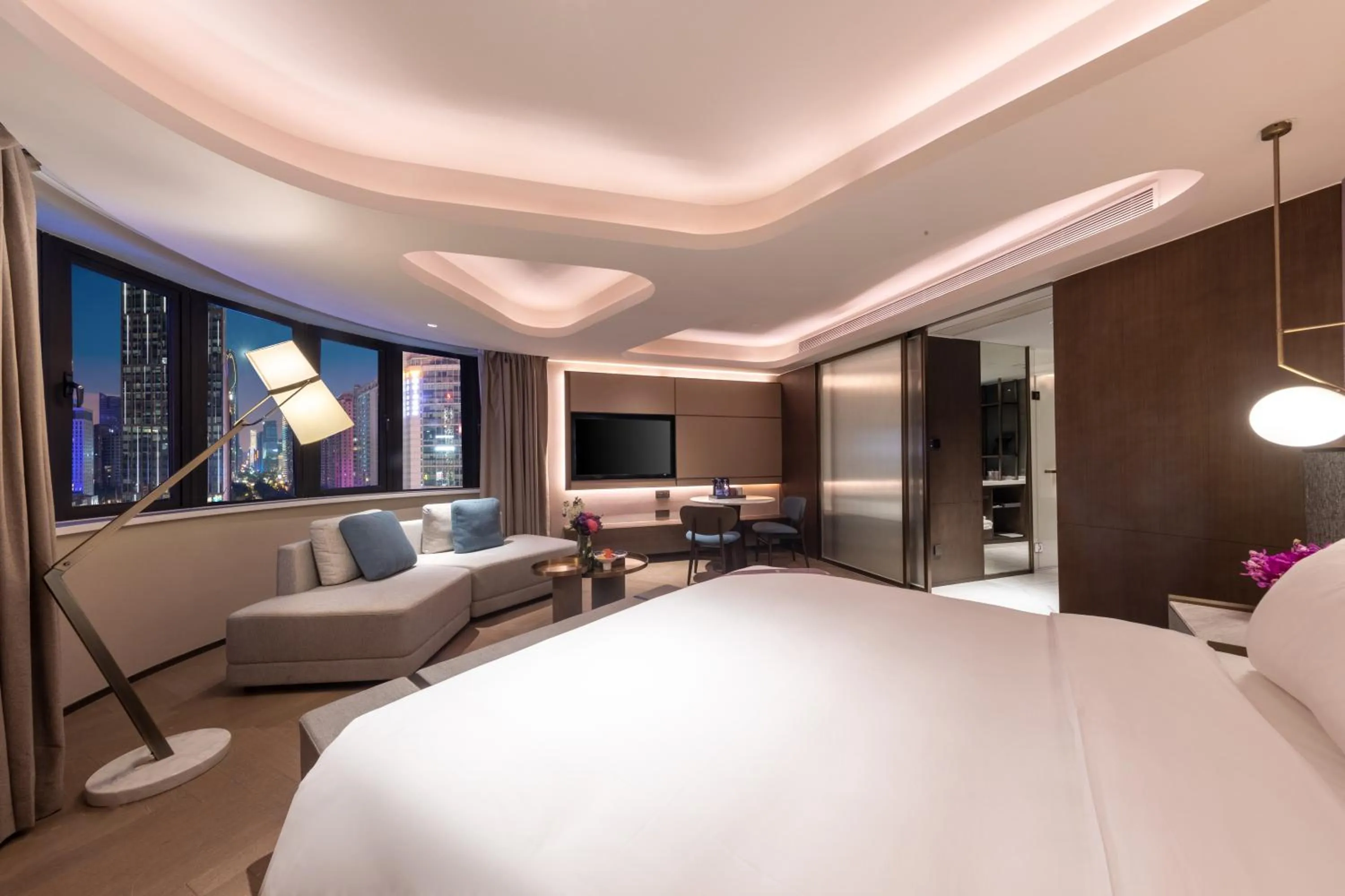 Photo of the whole room, Bed in Amber East Hotel