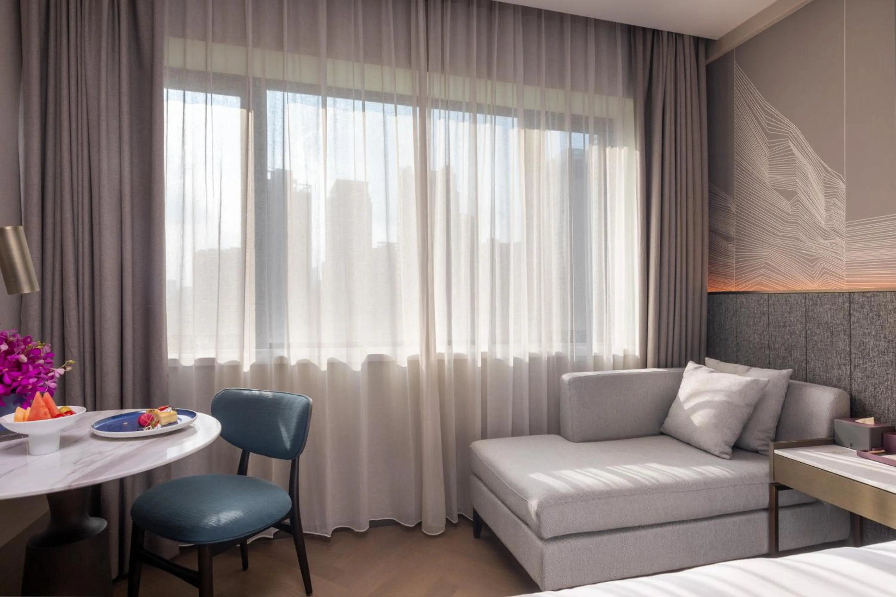 hair dresser, Bed in Amber East Hotel