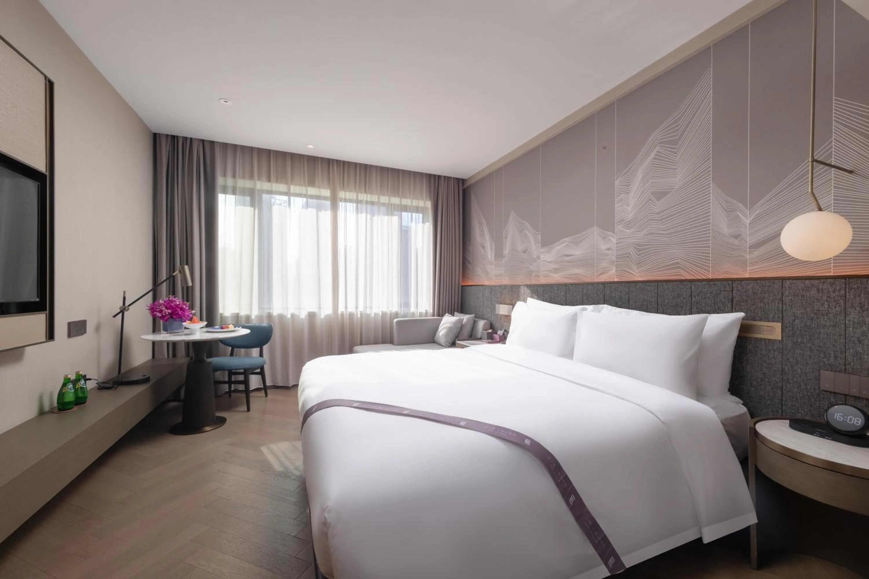 Photo of the whole room, Bed in Amber East Hotel