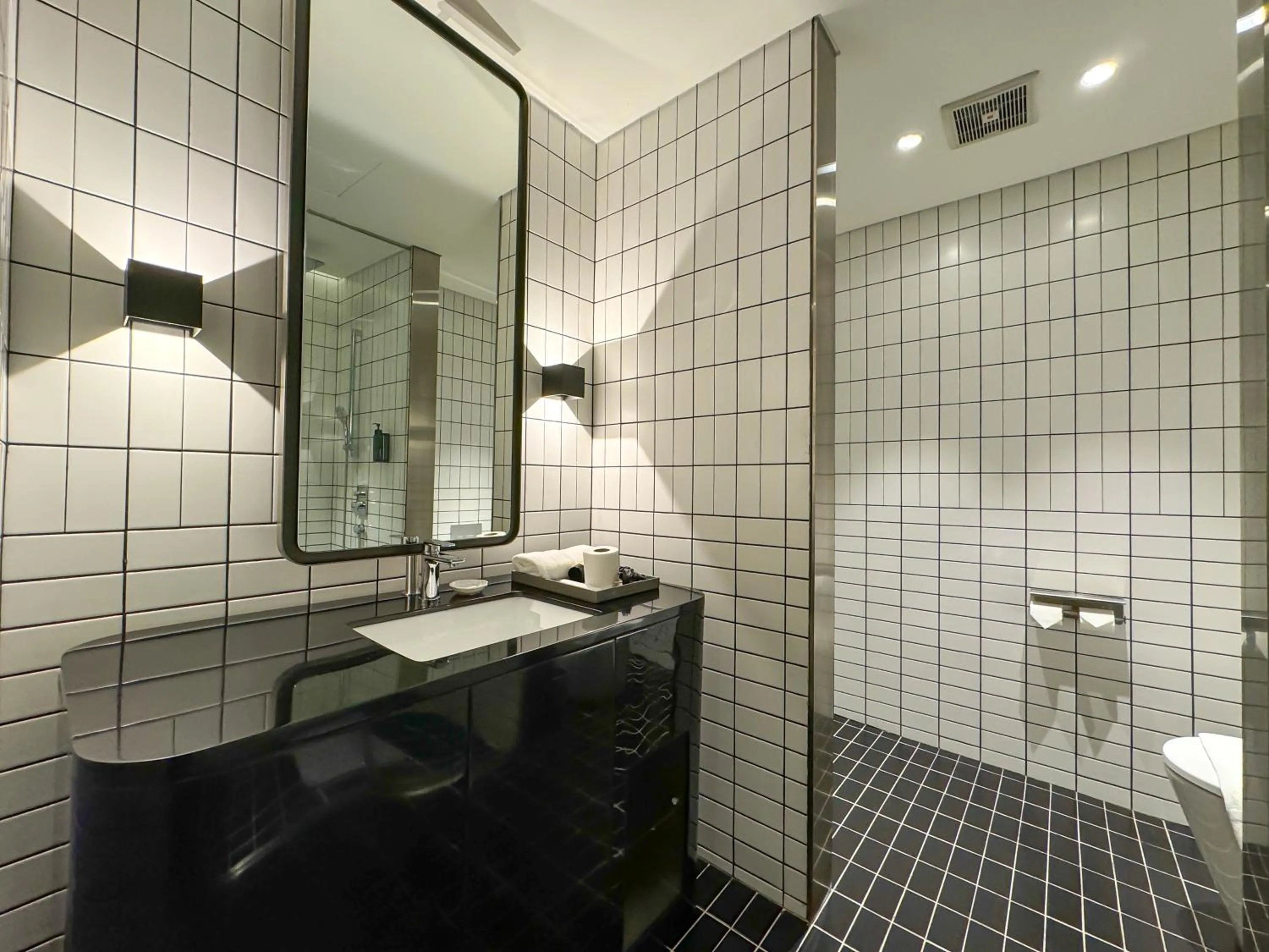 The Upper House, Batu Kawan