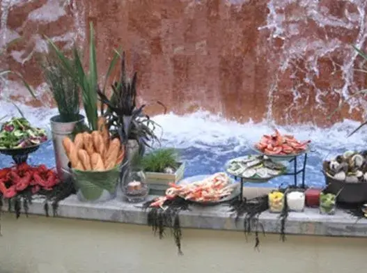 Food and drinks in The Cliffs Hotel and Spa Food and drinks in The Cliffs Hotel and Spa