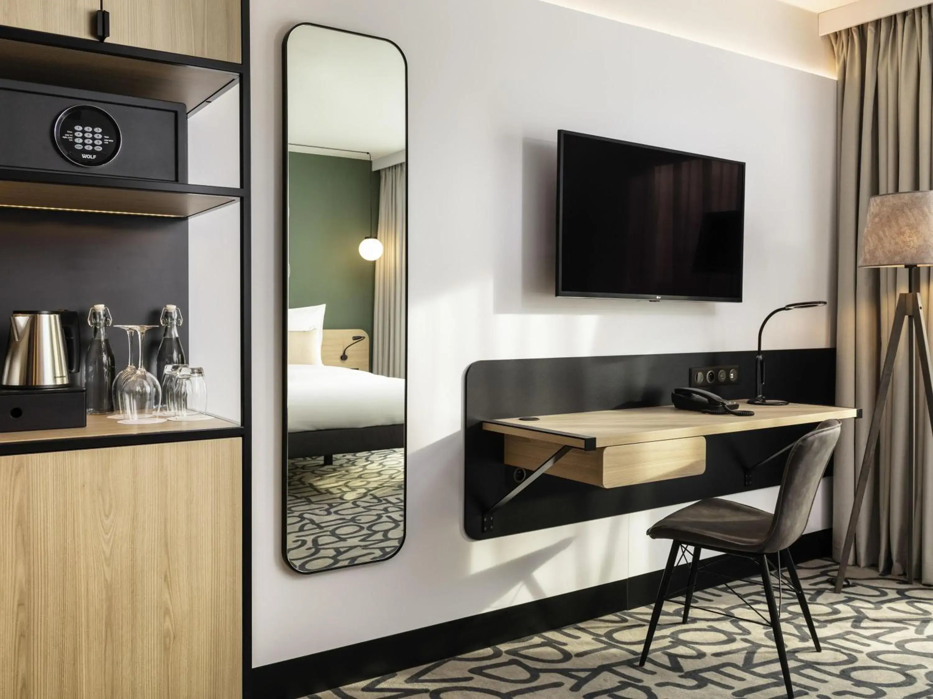 Bedroom, Bed in Mercure Warszawa Ursus Station Bedroom, Bed in Mercure Warszawa Ursus Station