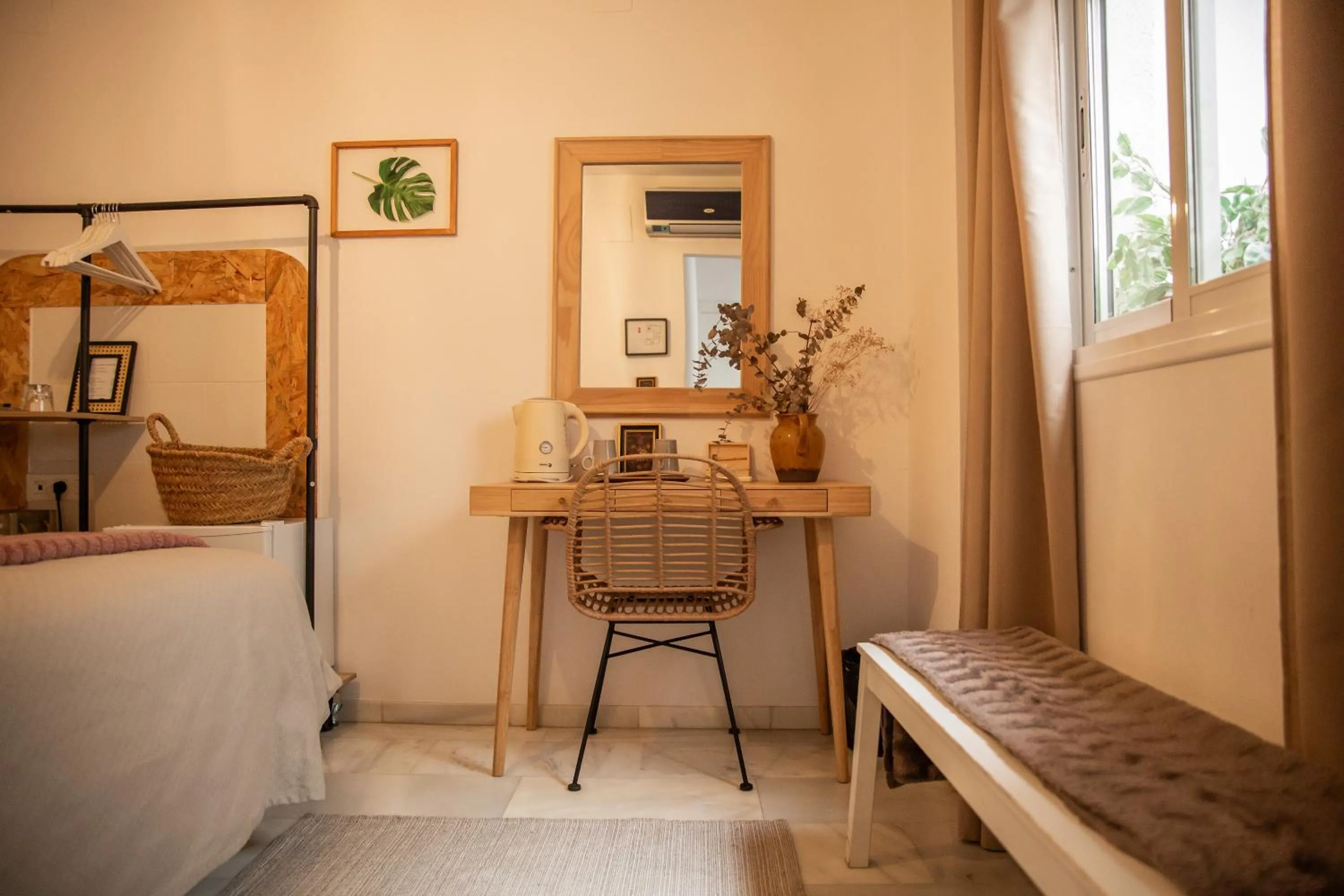 hair dresser, Bed in Rooms Vita