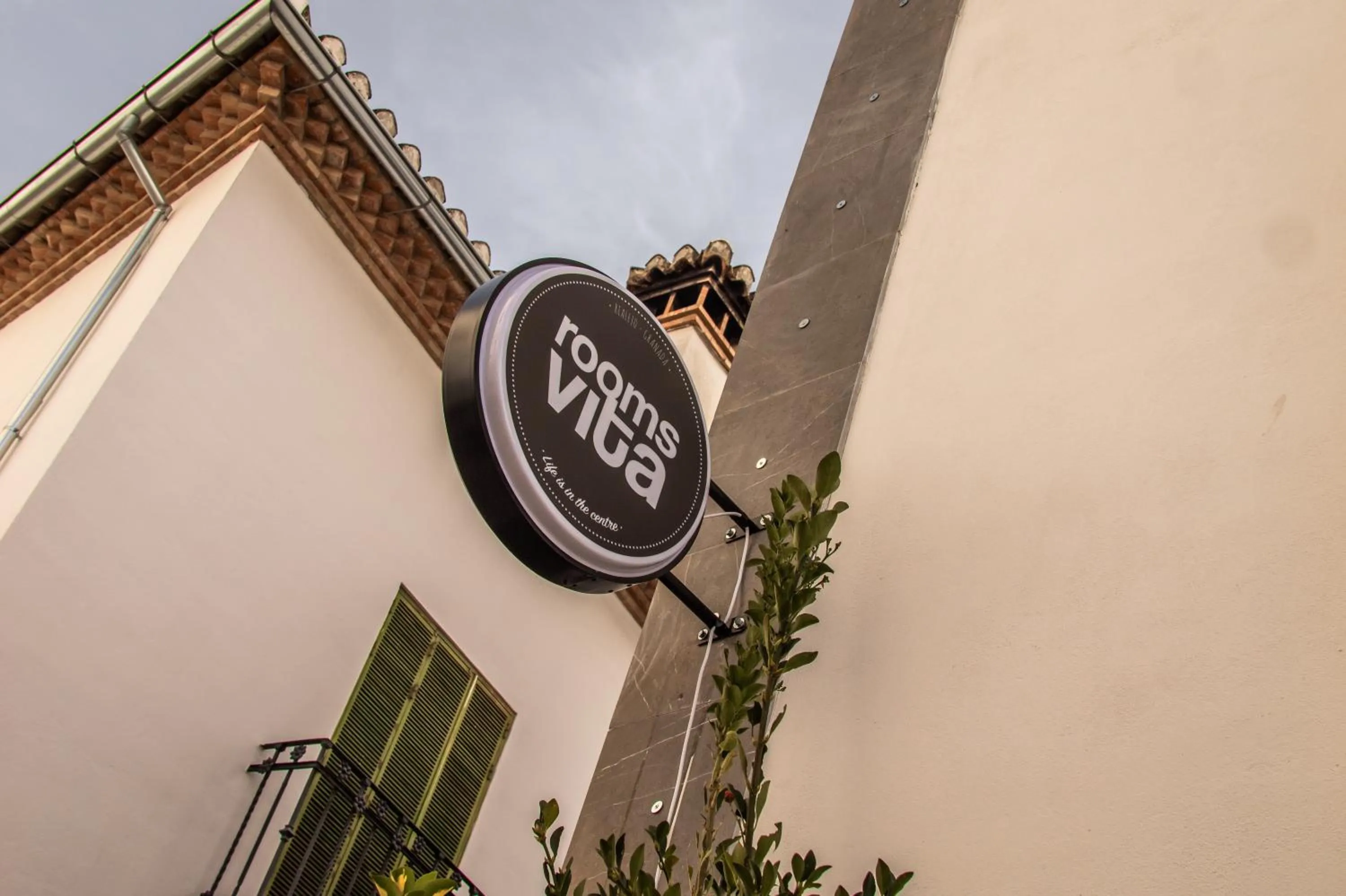 Property logo or sign in Rooms Vita