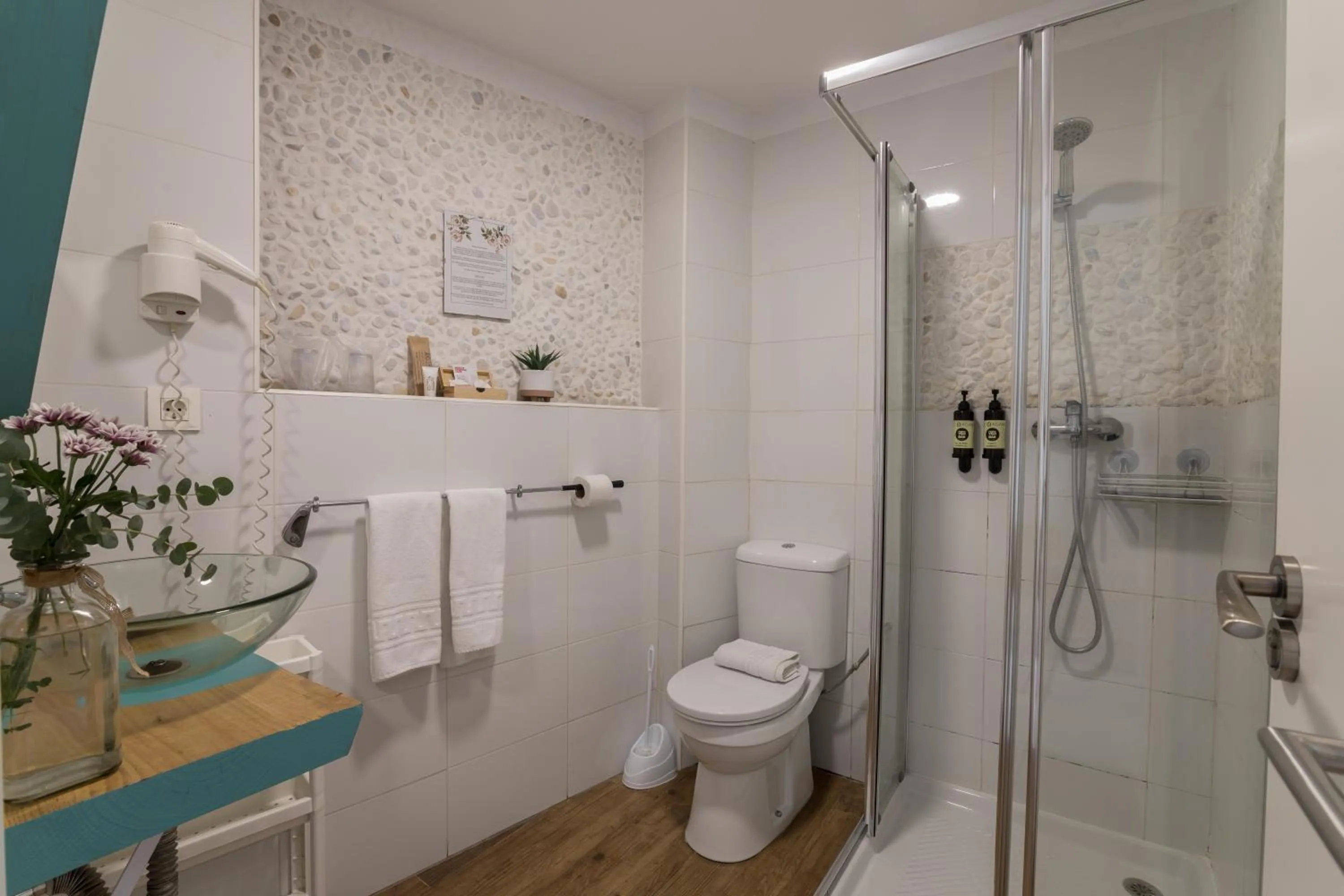 Bathroom in Rooms Vita