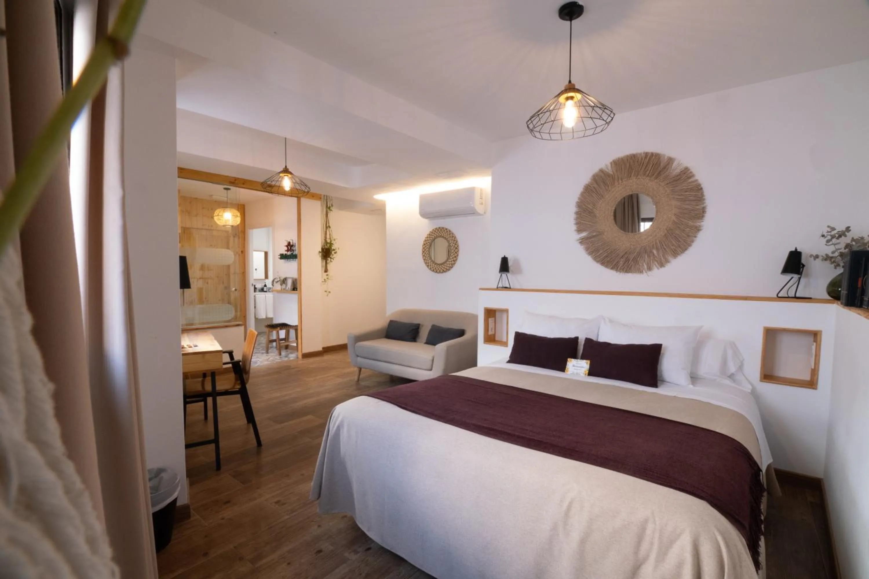 Photo of the whole room, Bed in Rooms Vita