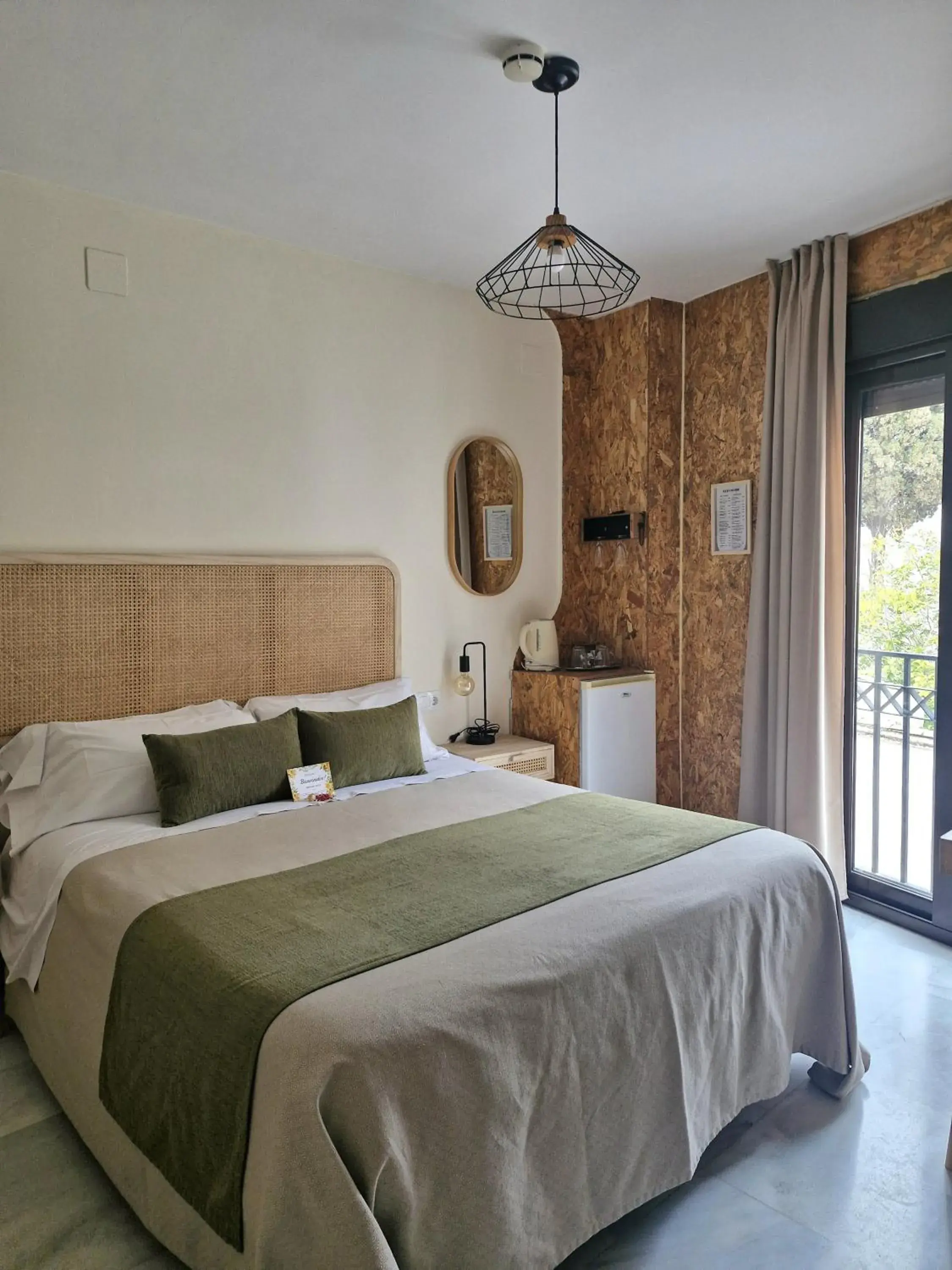 Queen Room with Balcony in Rooms Vita Queen Room with Balcony in Rooms Vita