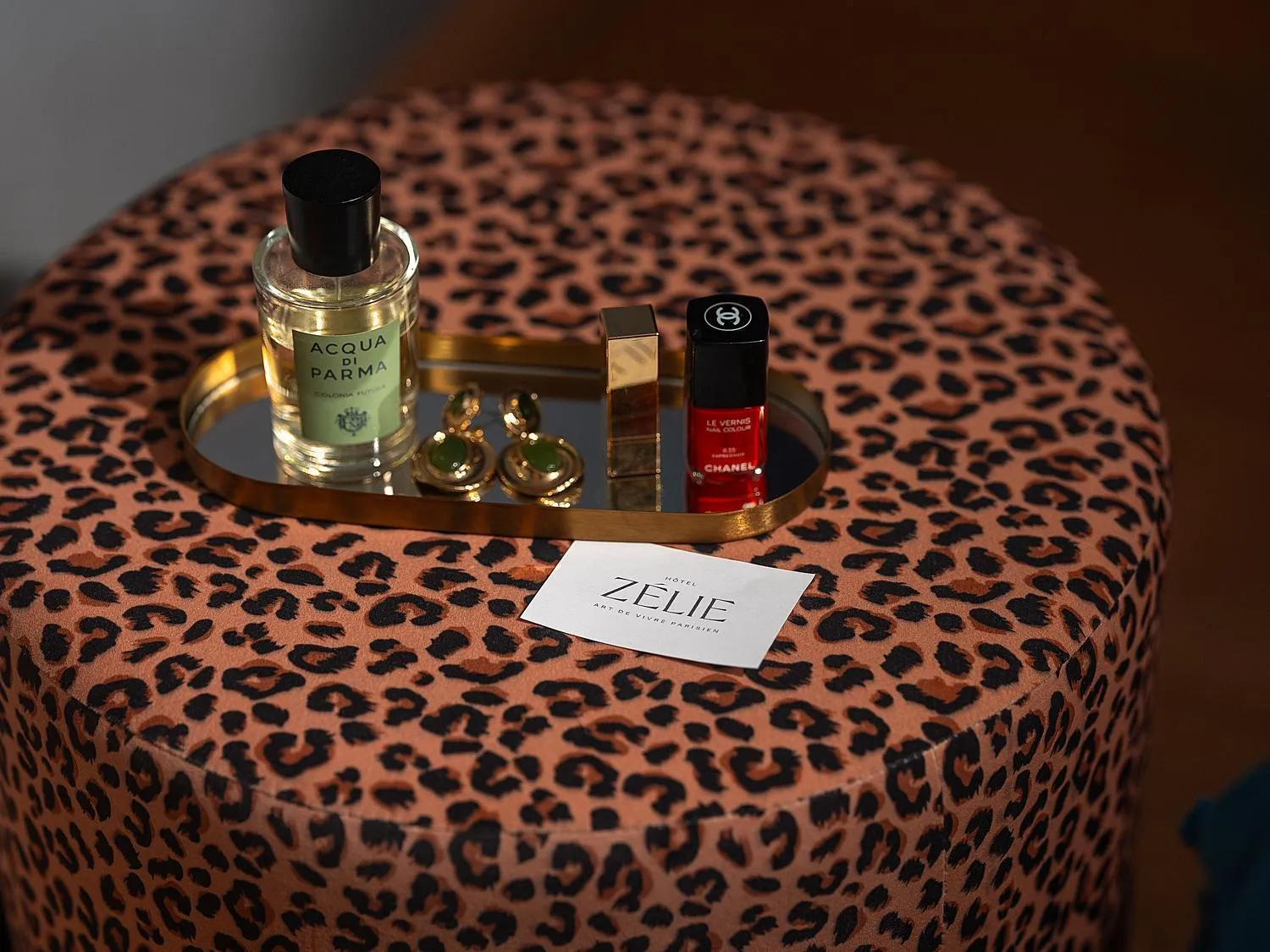 Decorative detail in Hôtel Zélie Champs-Elysées