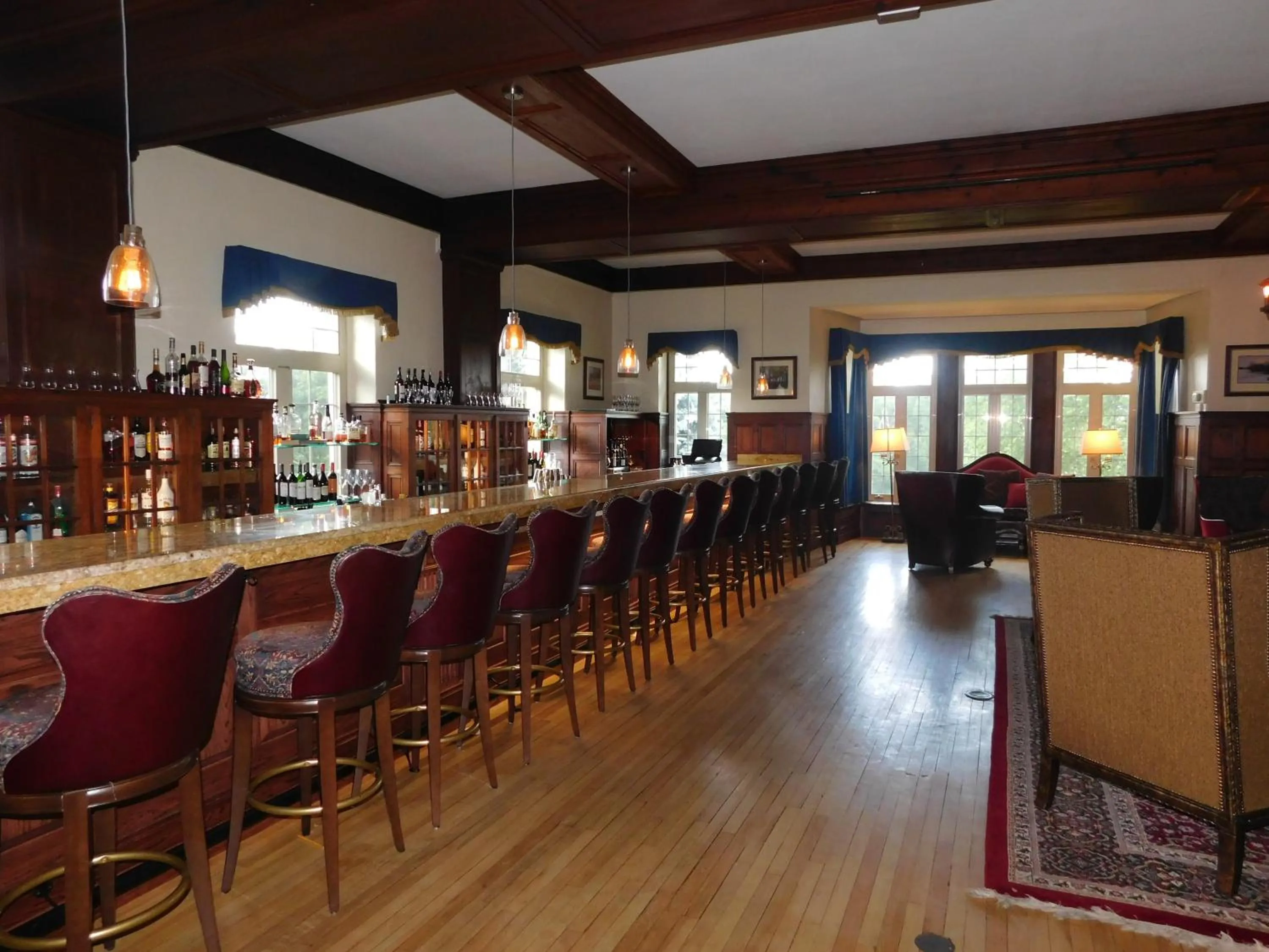 Lounge or bar in Skytop Lodge