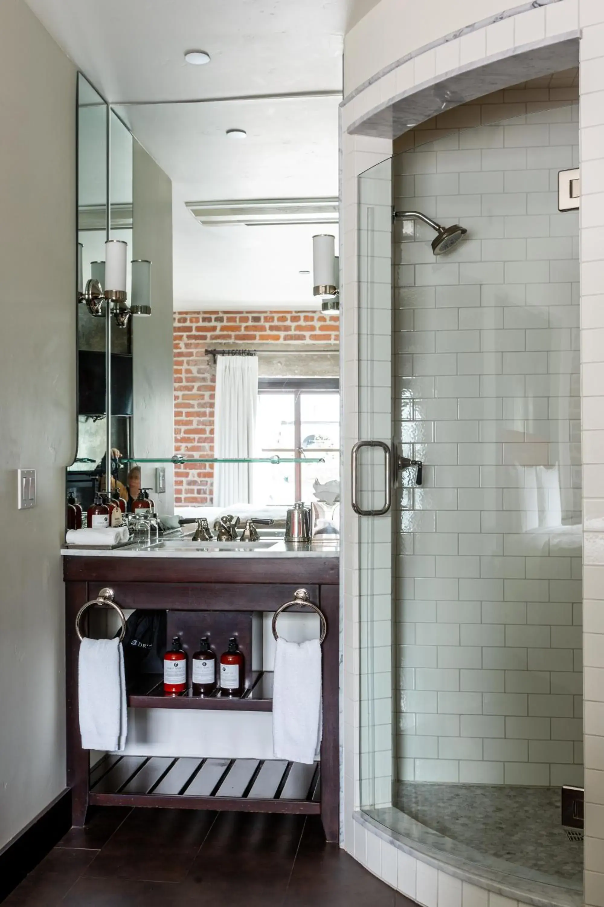 Bathroom in Granada Hotel & Bistro Bathroom in Granada Hotel & Bistro