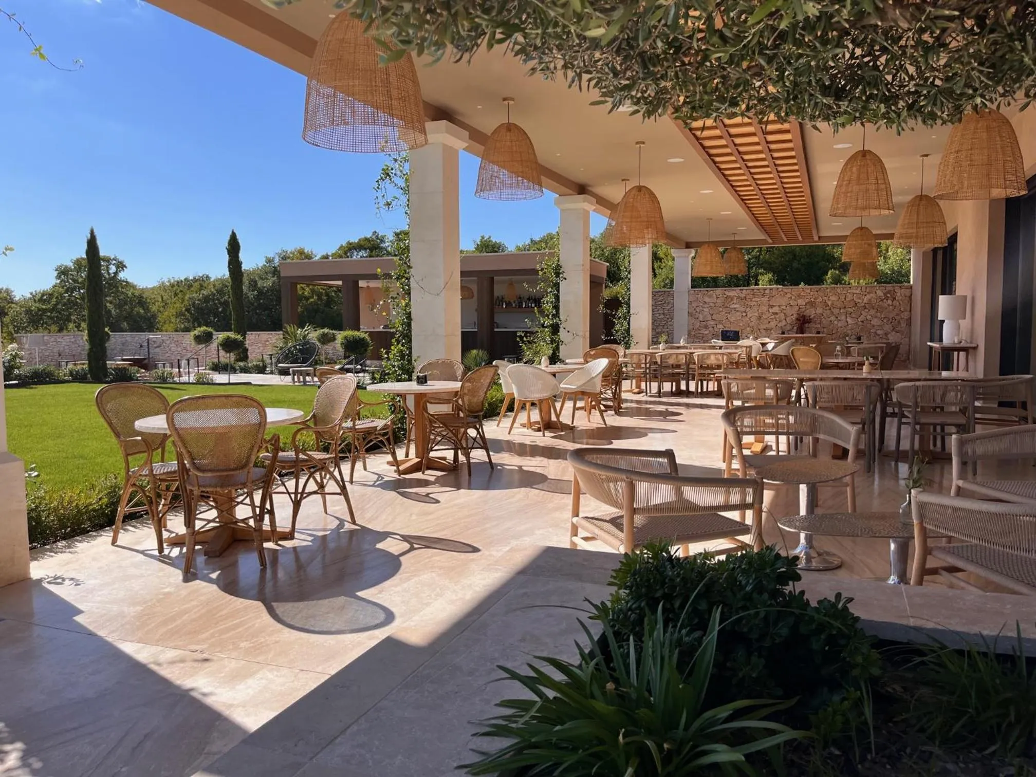 Restaurant/places to eat in La Bastide Saint Georges & Spa