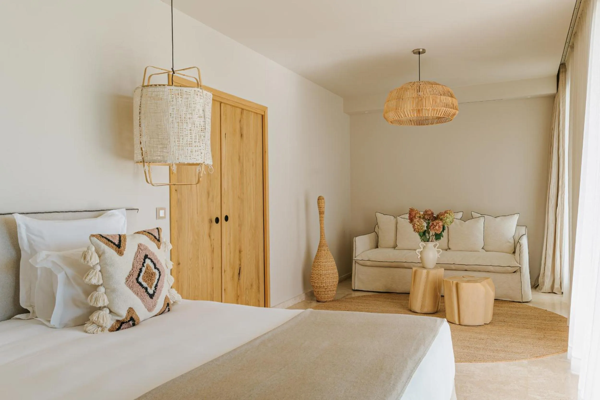 Bed in La Bastide Saint Georges & Spa